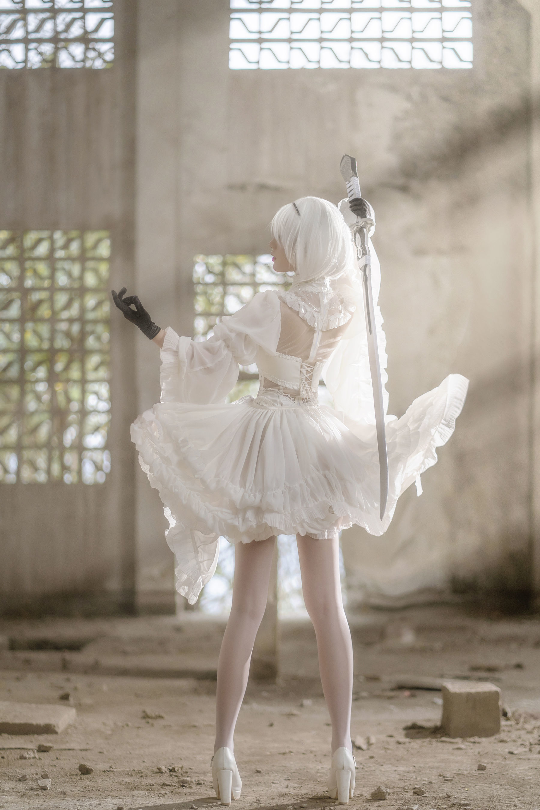 微博福利姬镜酱 2B白色婚纱 Cosplay-第13张