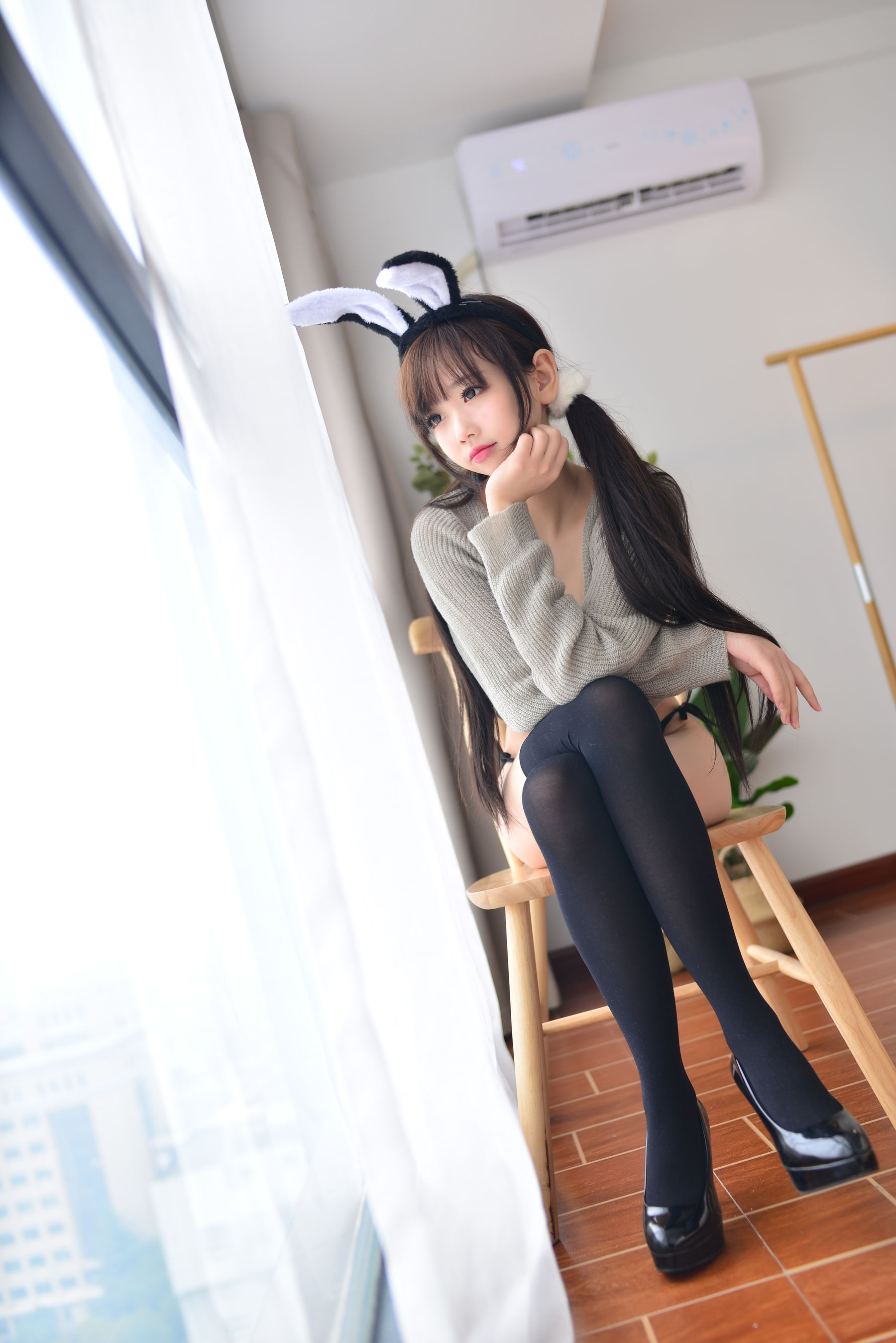 [Cosplay写真] Cos小姐姐雪琪 – 灰兔兔 Cosplay-第4张