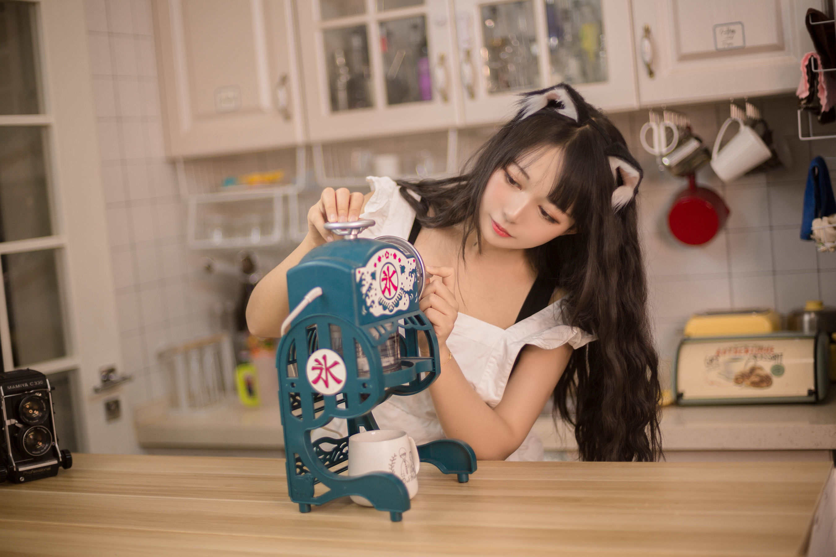 大眼萌妹黑猫猫OvO 厨房 Cosplay-第1张