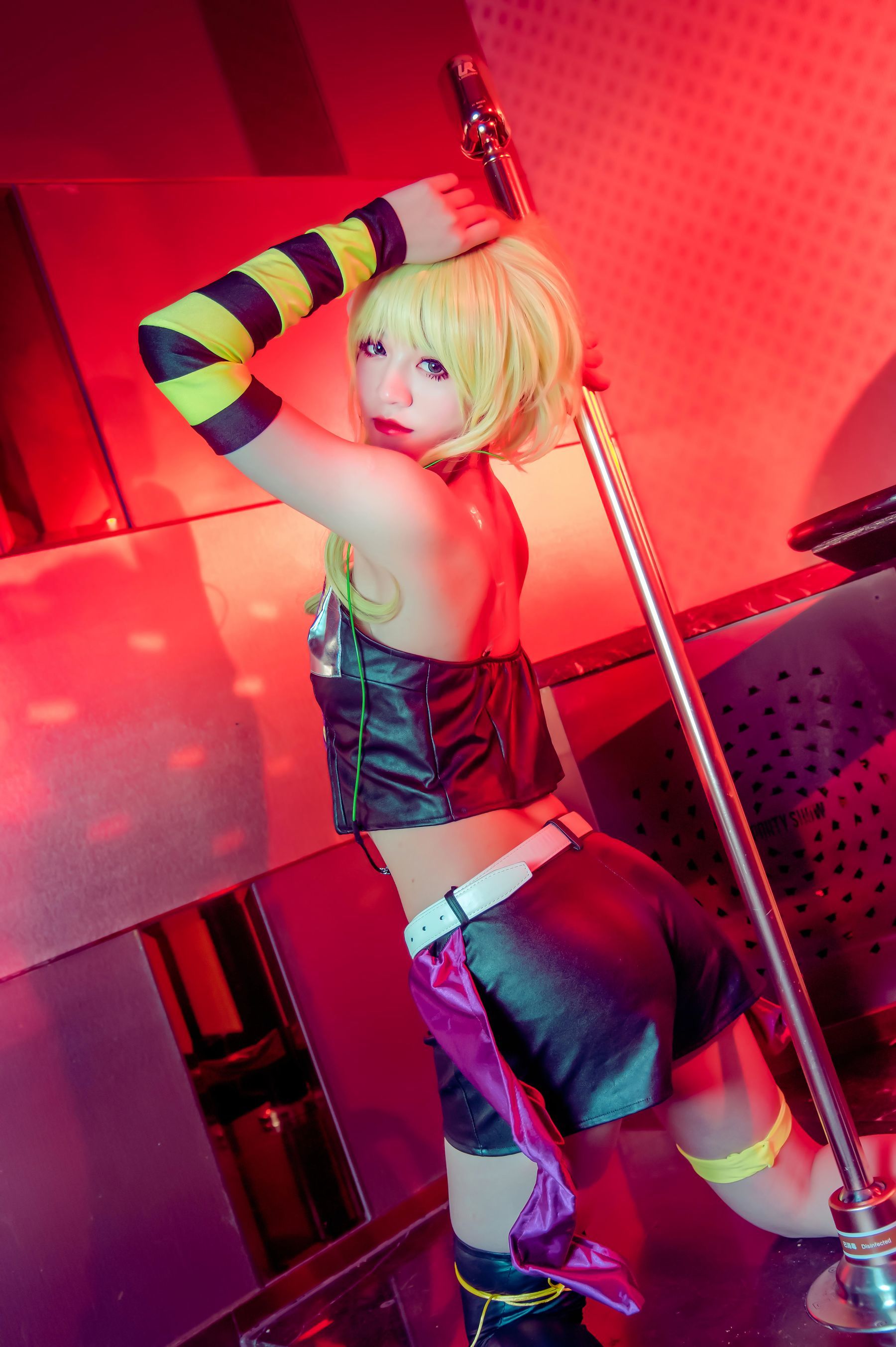 Coser__KETTOE – V家 GUMI Cosplay-第3张
