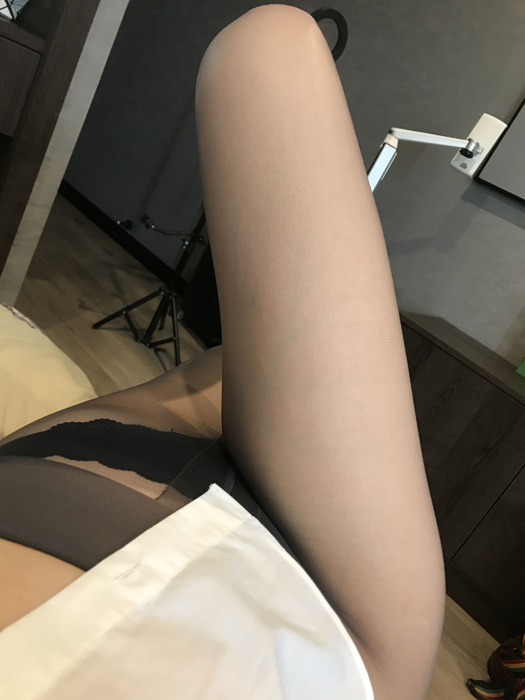 丝足博主麋鹿_Monroe 2020.06.23 寂寞黑丝 Cosplay-第10张