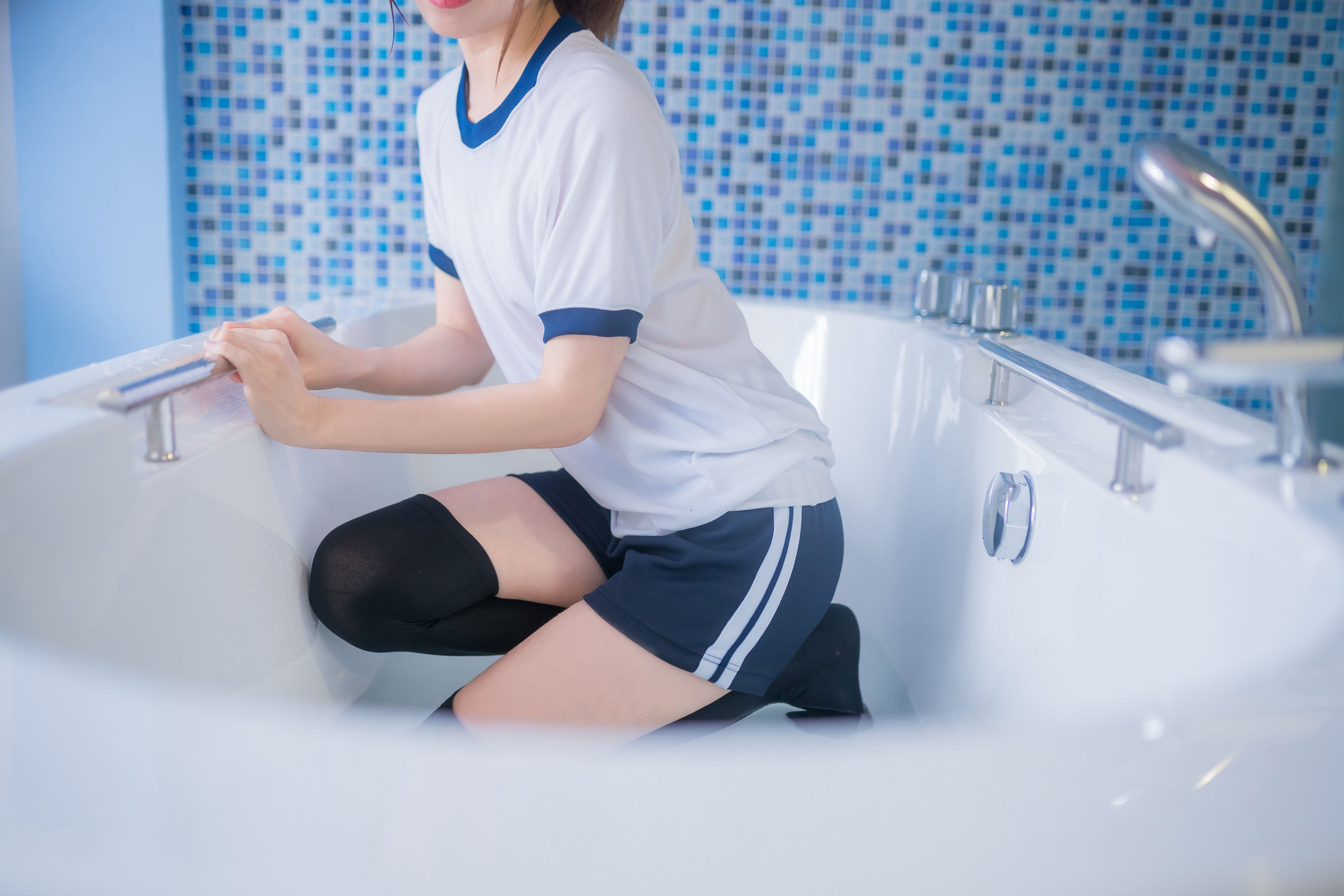 动漫博主Kitaro_绮太郎 – 湿身体操服 Cosplay-第1张
