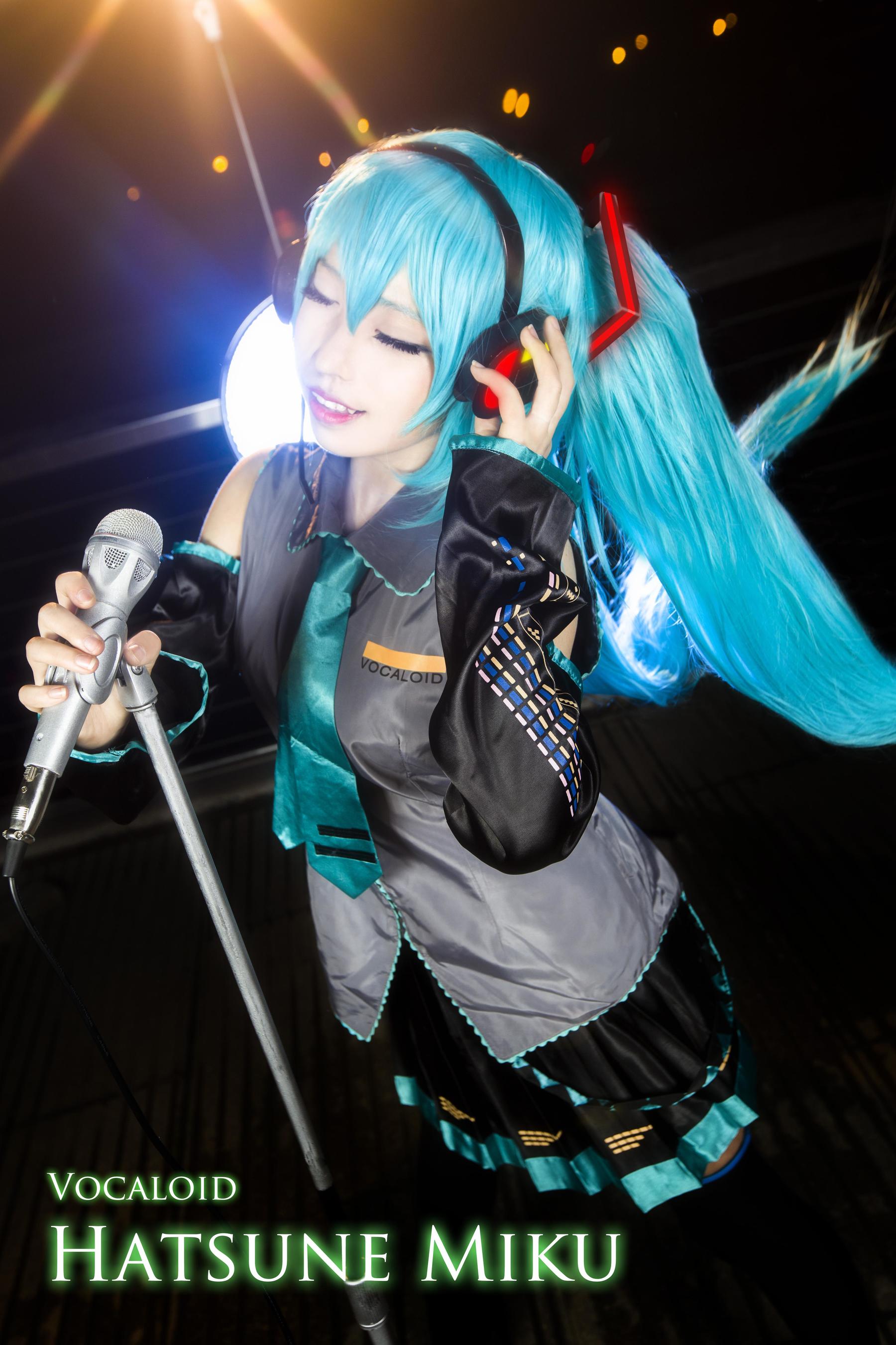 [Cosplay写真] 萌妹白易子教主 – VOCALOID Cosplay-第4张