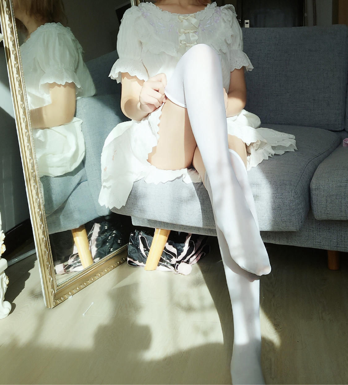 次元少女念雪ww – 白色长筒过膝袜 Cosplay-第1张