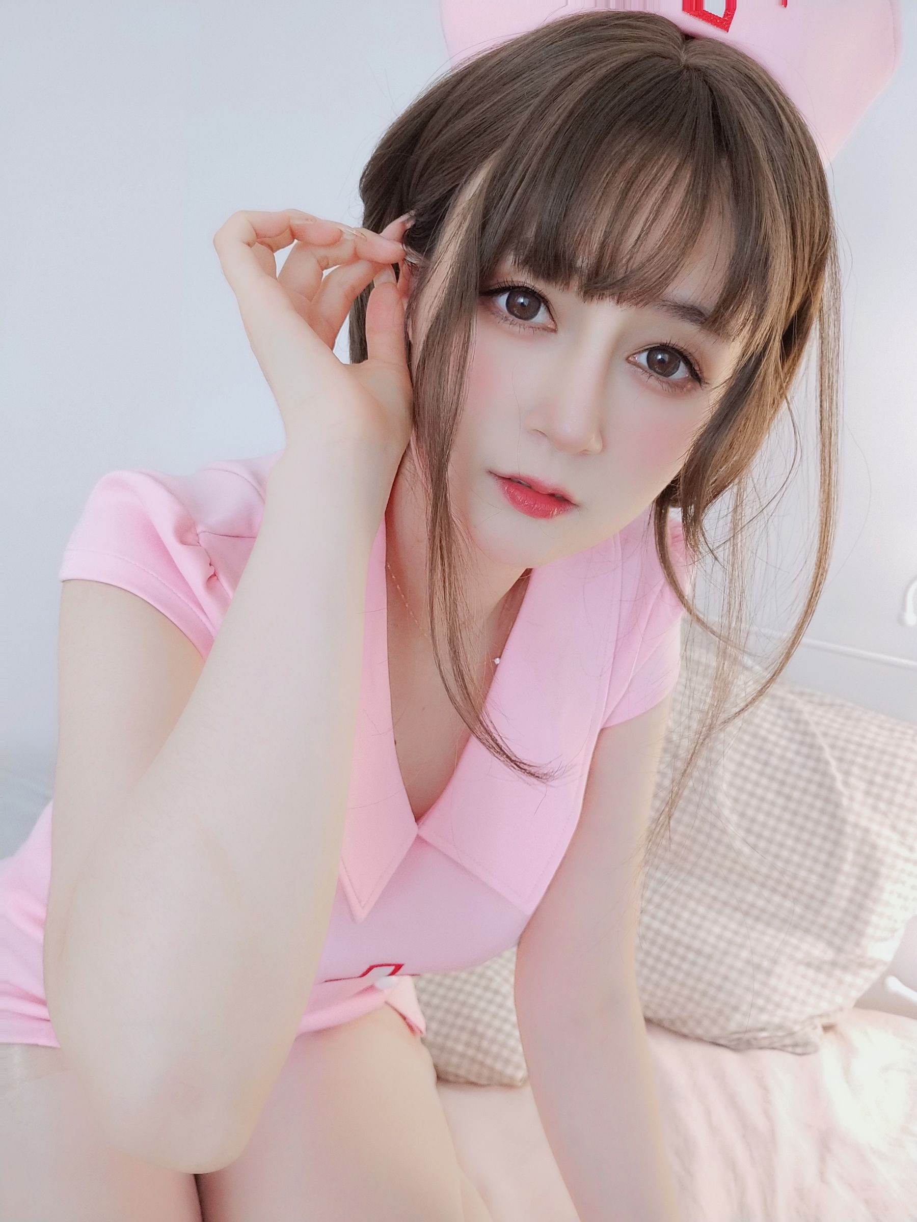 Coser小姐姐白银 – 夜间的私人护士 Cosplay-第2张