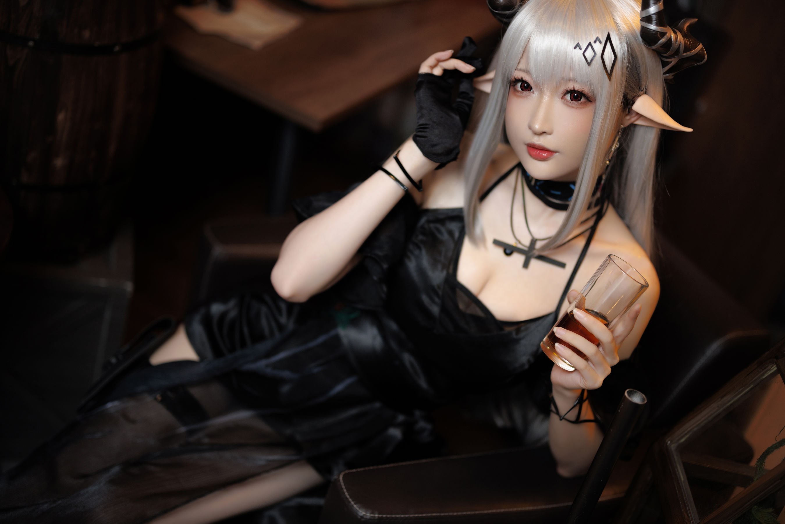 Coser小姐姐南宫 – 泥岩 礼服 Cosplay-第2张