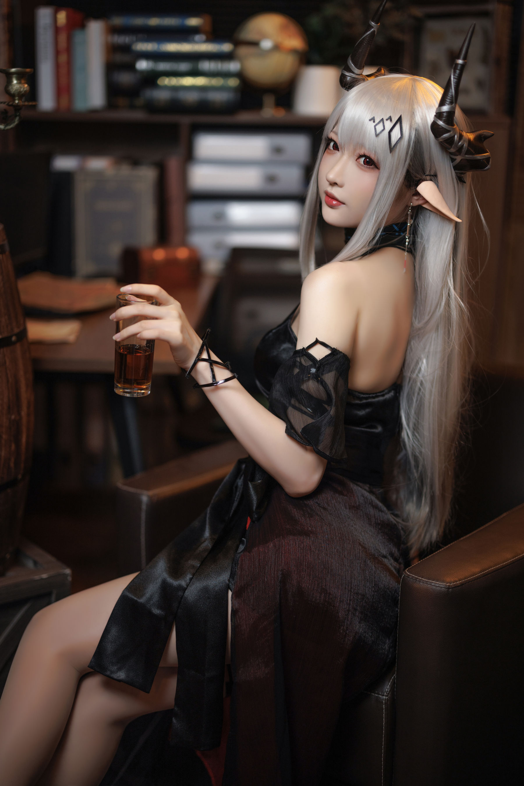 Coser小姐姐南宫 – 泥岩 礼服 Cosplay-第3张