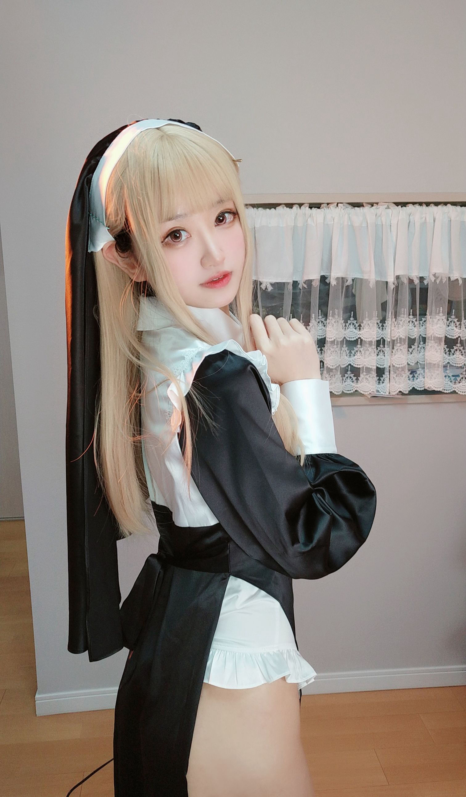 千阳(ちよ) – 修女 Cosplay-第1张