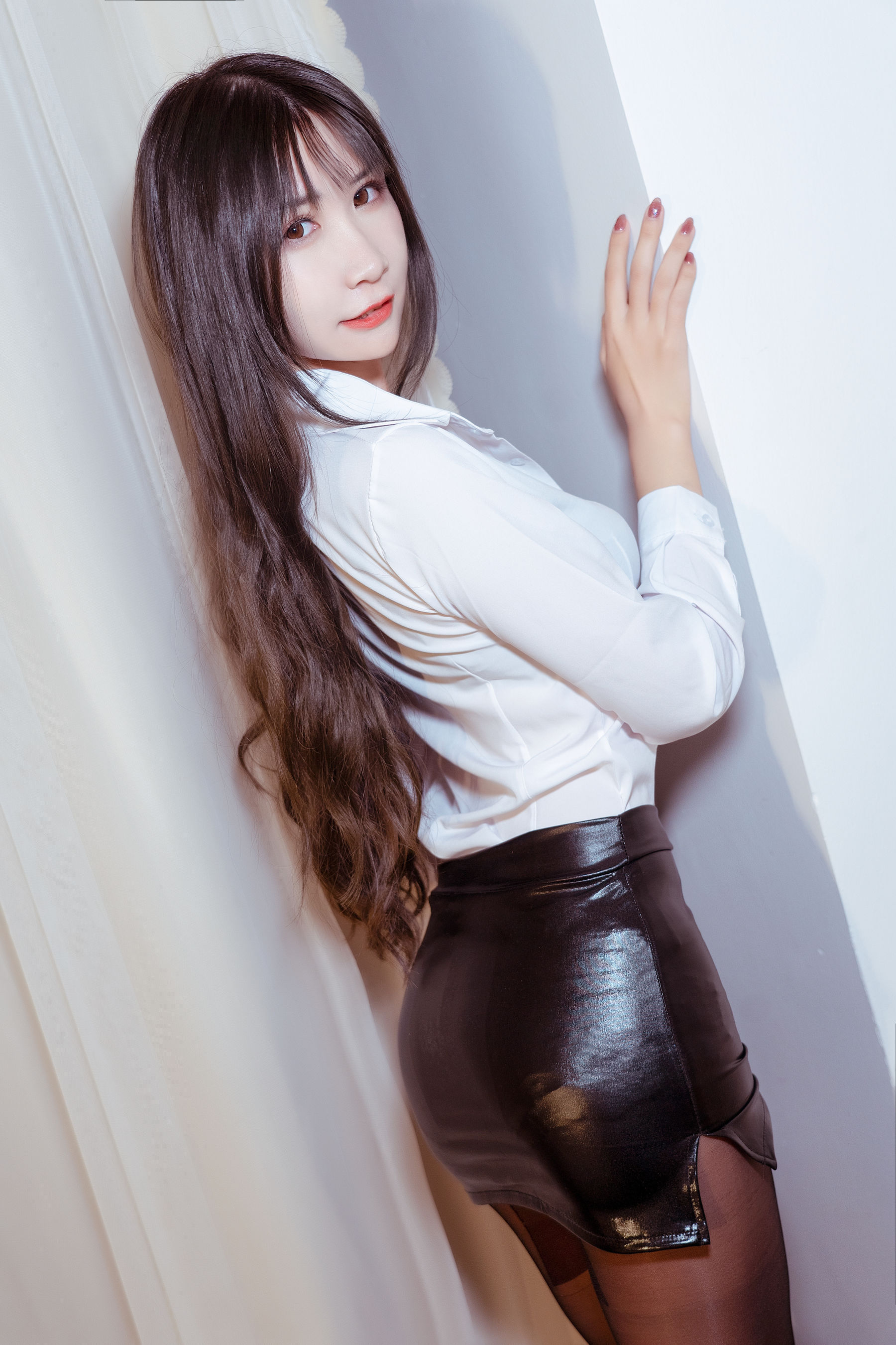 动漫博主阮邑_Fairy – 大象 OL Cosplay-第5张