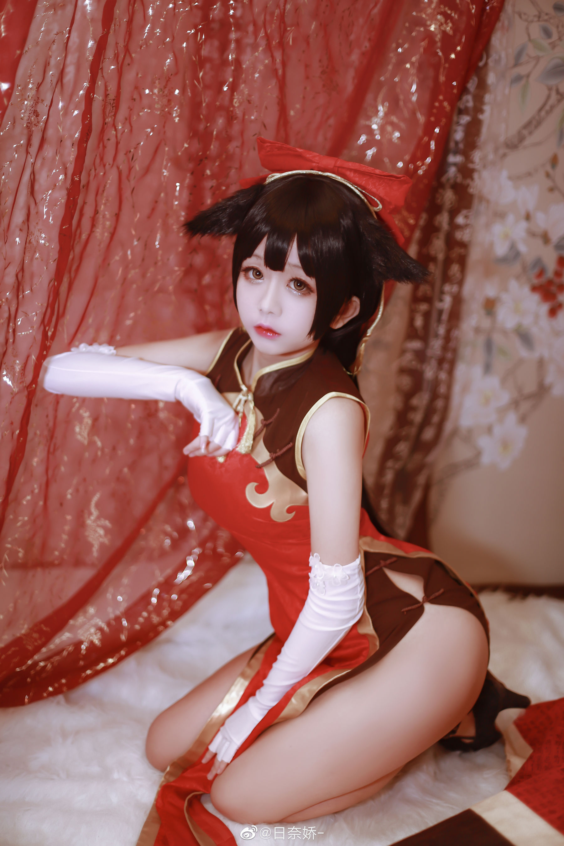 日奈娇 – 高雄獒红+白旗袍 Cosplay-第4张