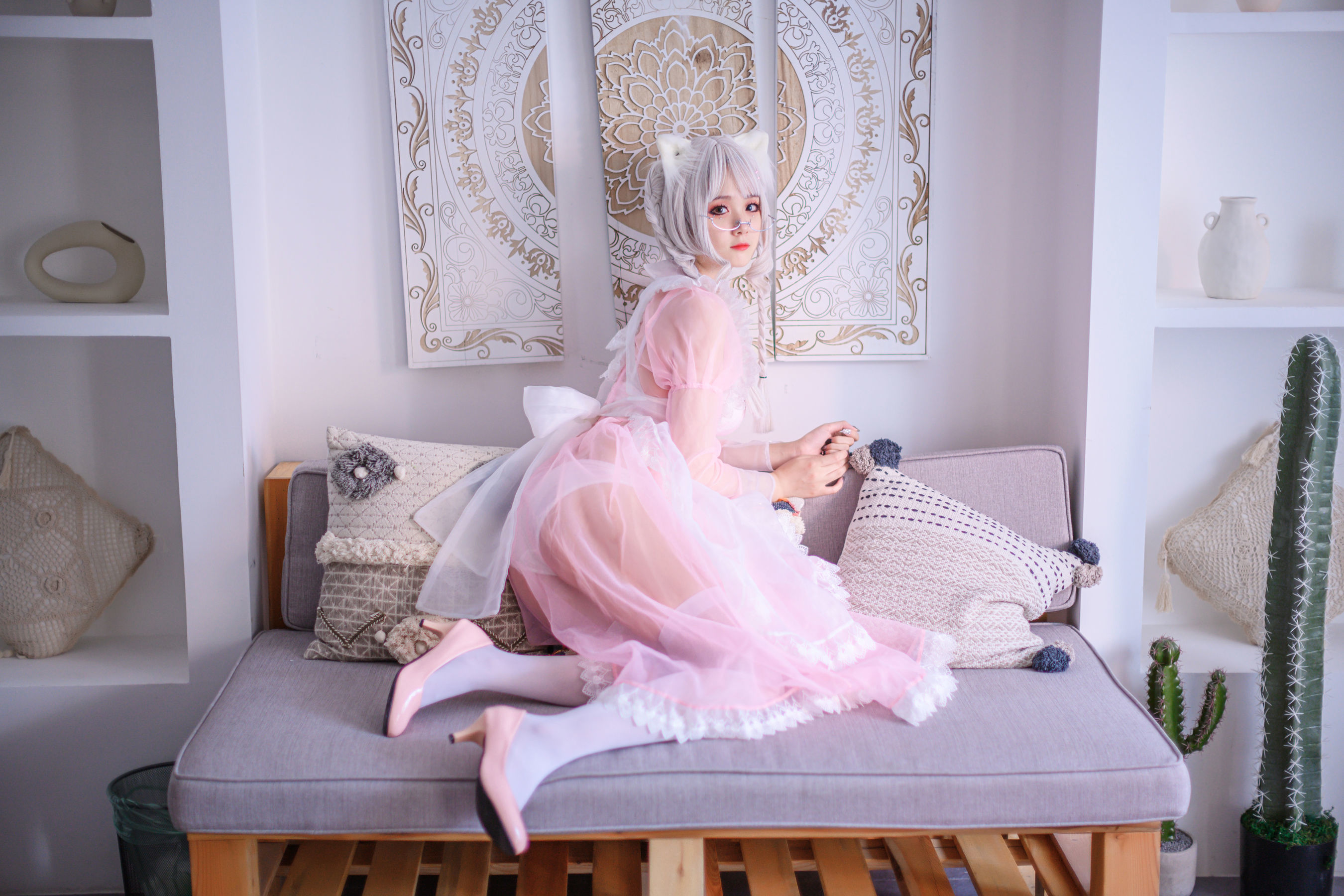 Coser小姐姐Akisoso秋楚楚 粉色透明女仆 Cosplay-第1张