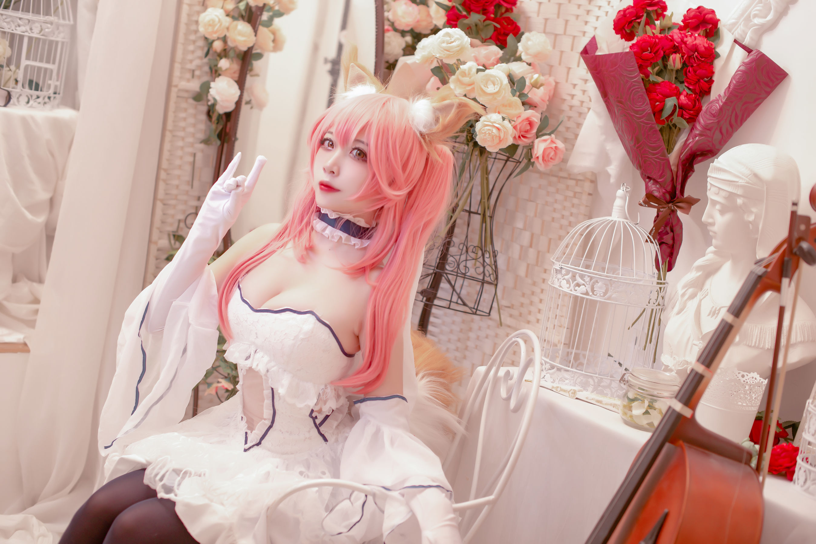 人气Coser二佐Nisa – fate玉藻前婚纱 Cosplay-第1张