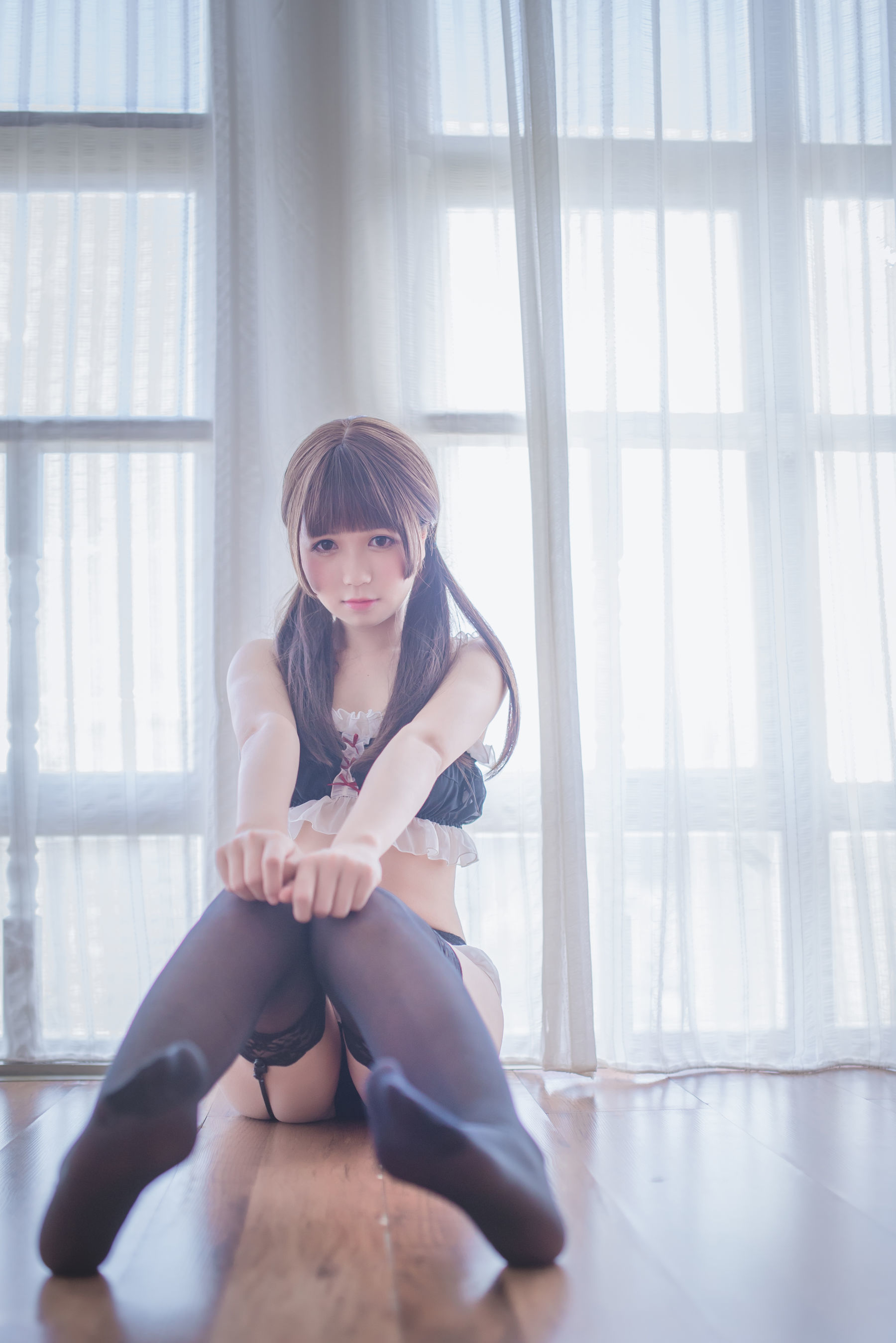 [萝莉COS] 白金Saki – 吊带袜私房 Cosplay-第5张