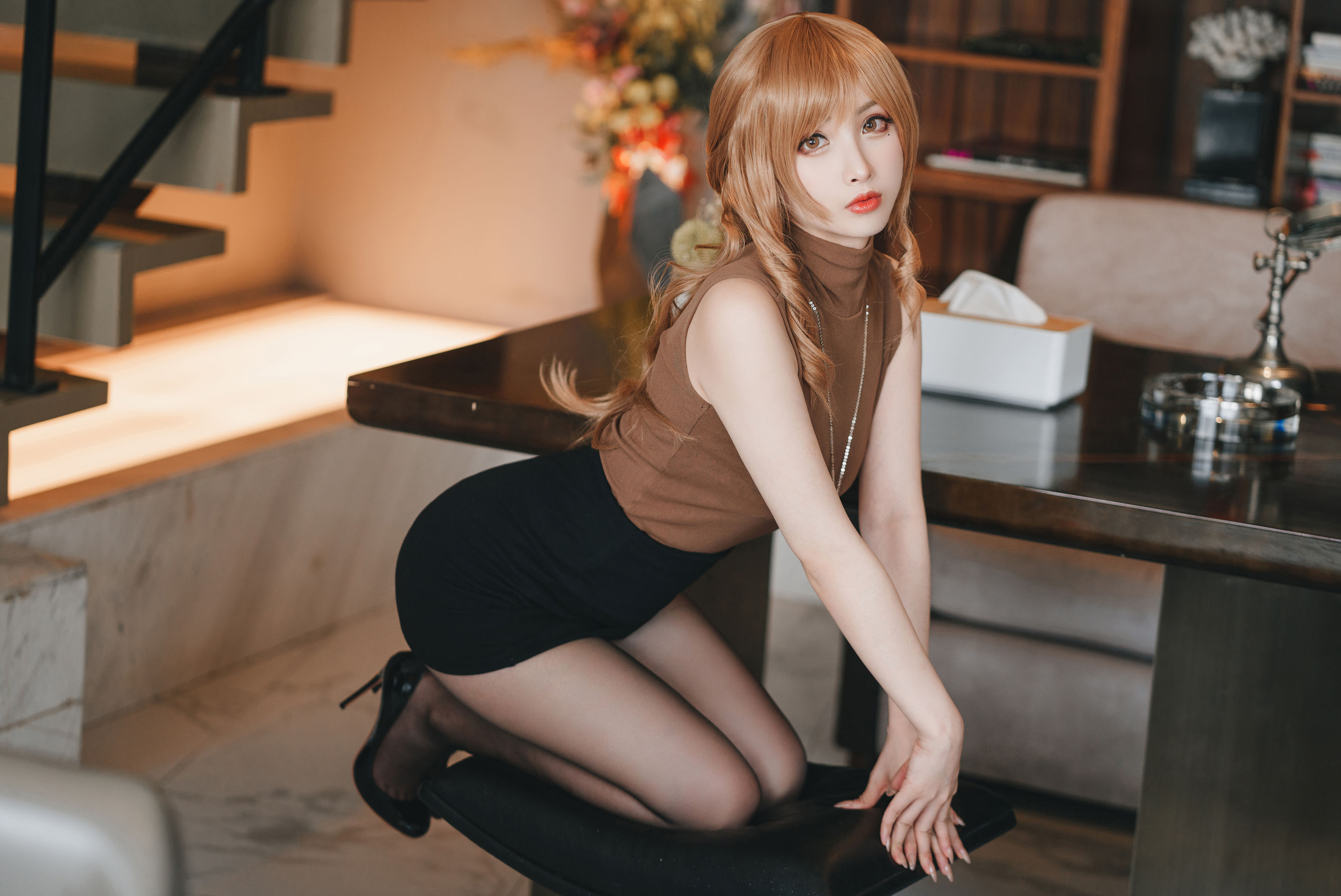 COS福利rioko凉凉子(肉扣热热子) – 人妻的一天-公司篇 Cosplay-第6张