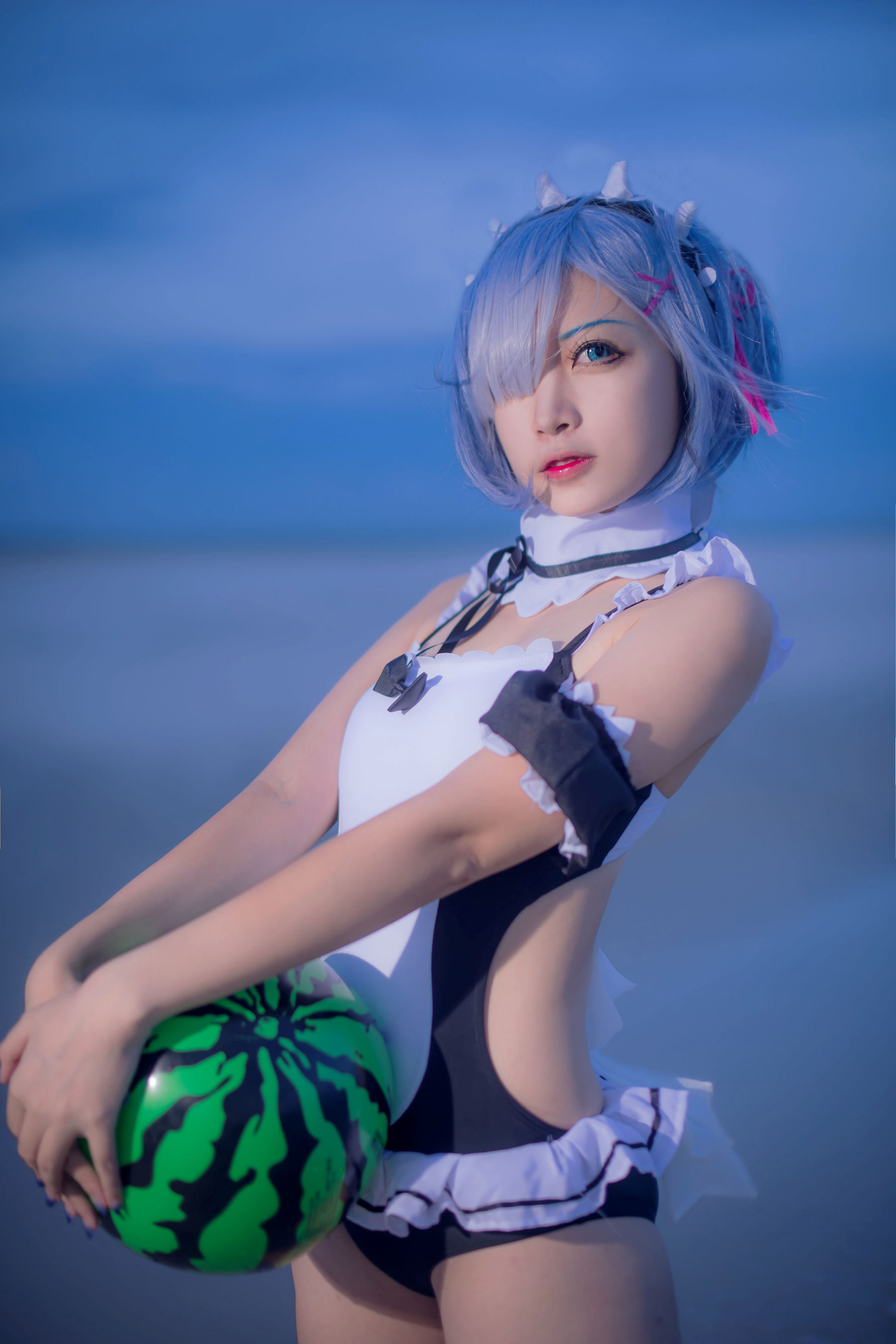 人气Coser二佐Nisa – 蕾姆泳衣 Cosplay-第1张