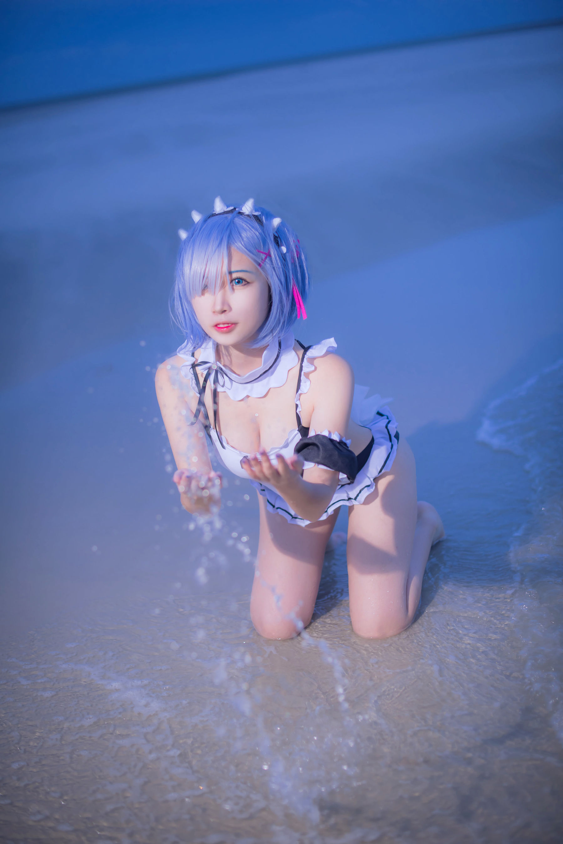 人气Coser二佐Nisa – 蕾姆泳衣 Cosplay-第4张