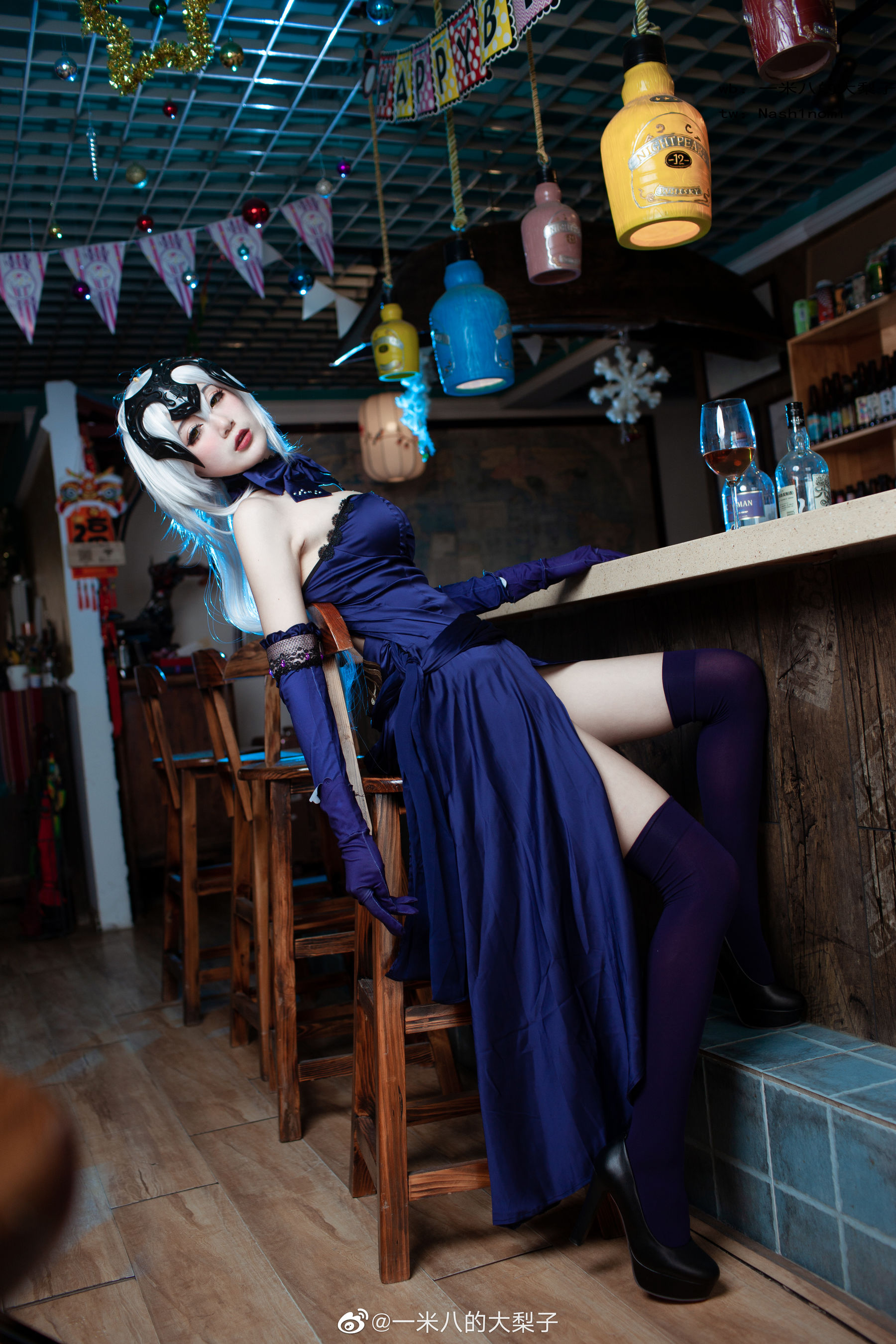 一米八的大梨子 – 黑贞晚餐 Cosplay-第1张
