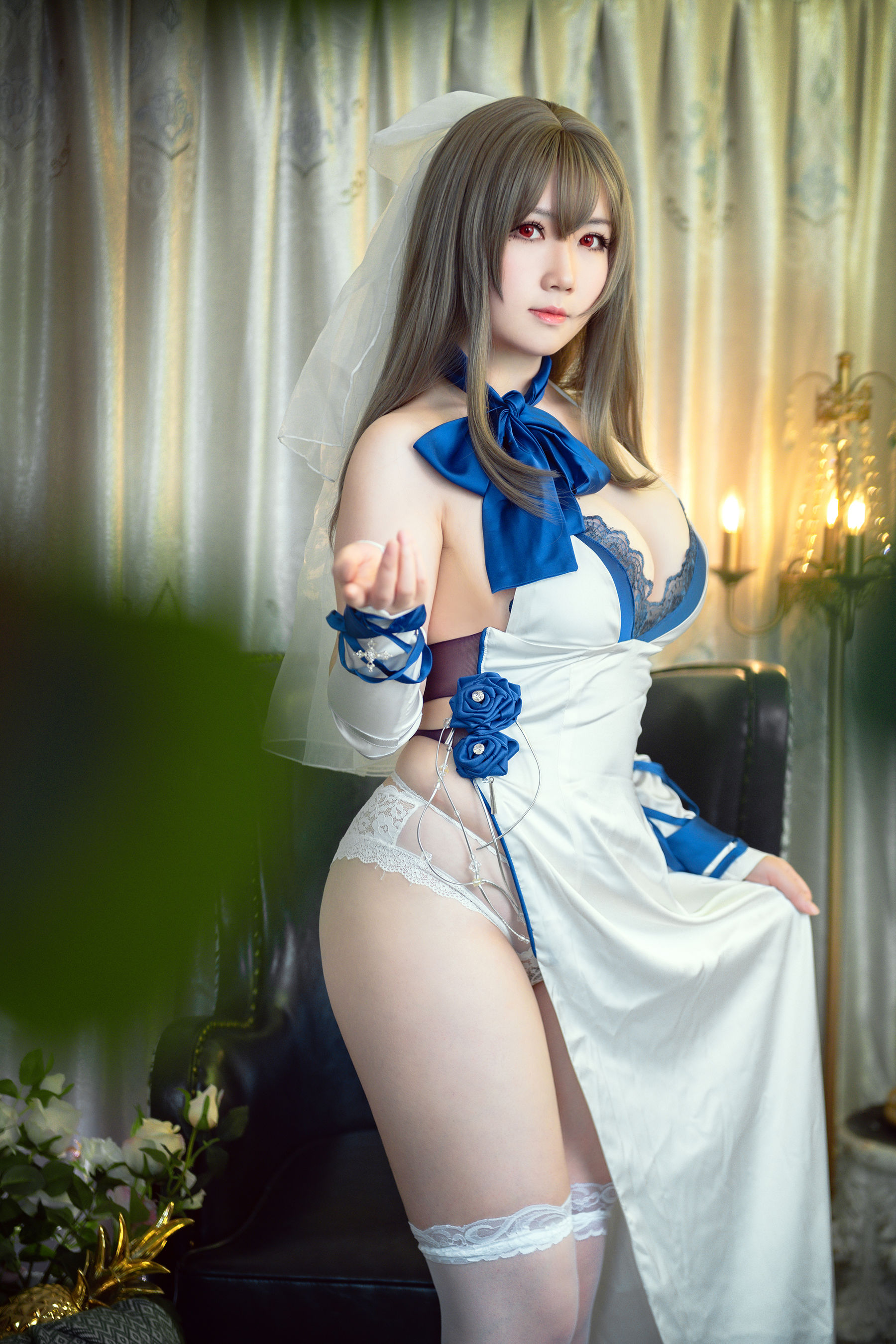 微肉感萌妹是本末末 – 路易九世礼服 Cosplay-第5张