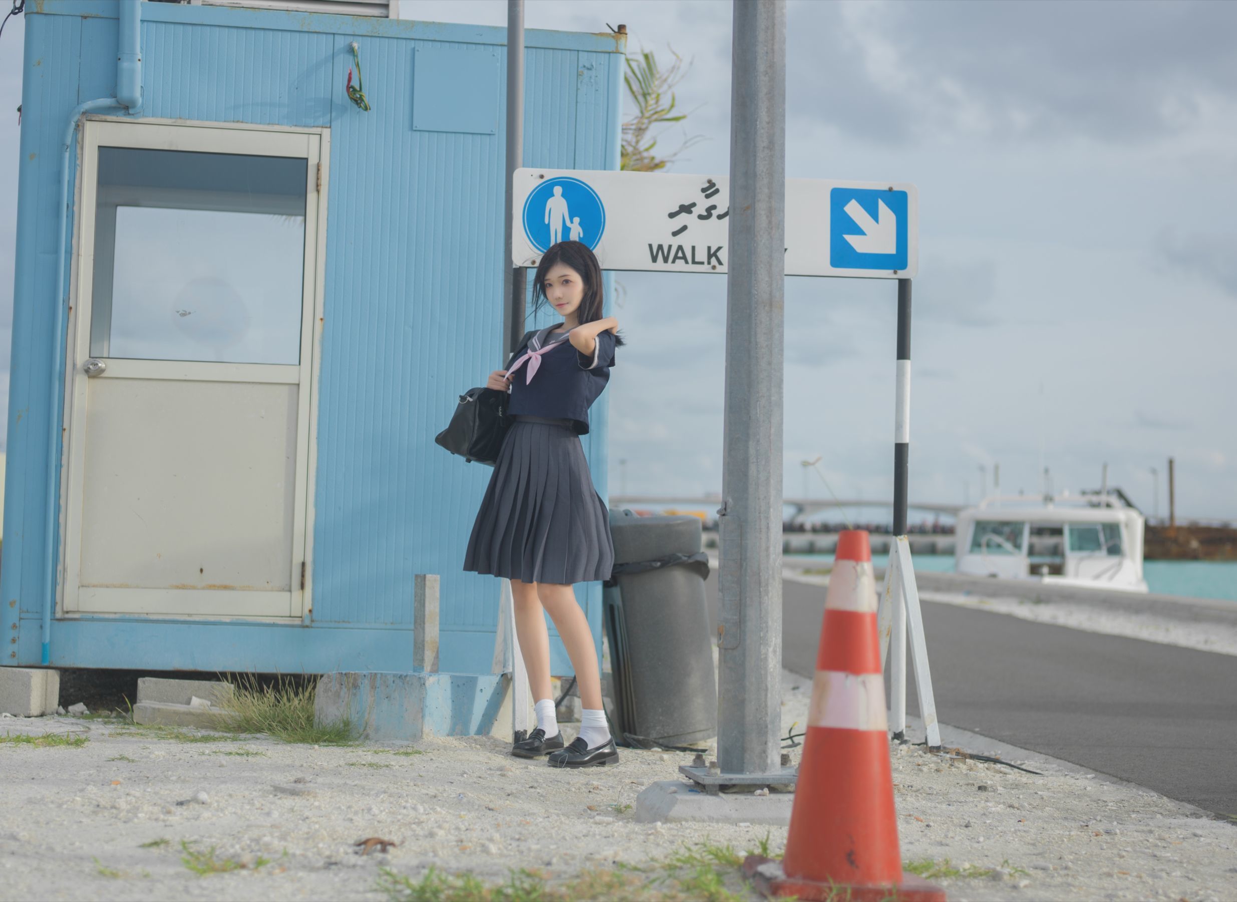 动漫博主南桃Momoko – 蓝jk Cosplay-第4张