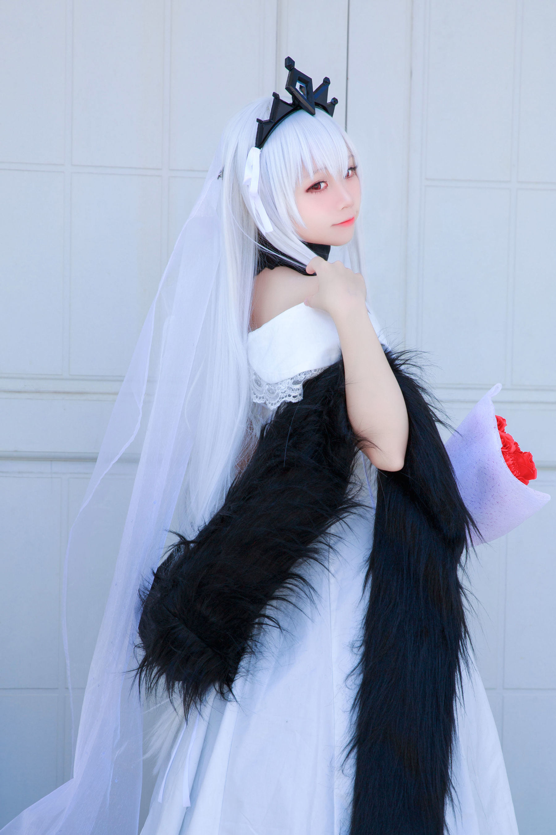 动漫博主G44不会受伤 – 98K婚纱 德皇 Cosplay-第1张