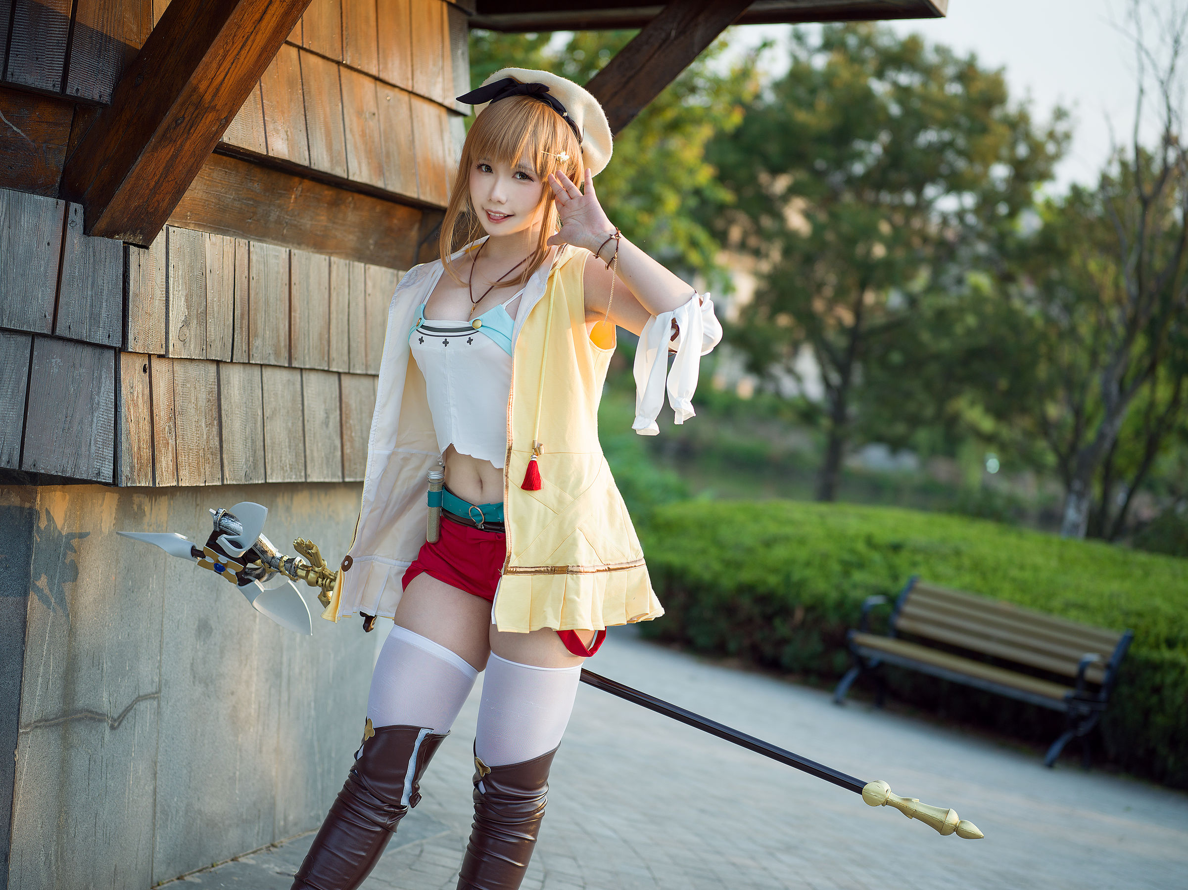 麻花麻花酱 – 莱莎 Cosplay-第5张