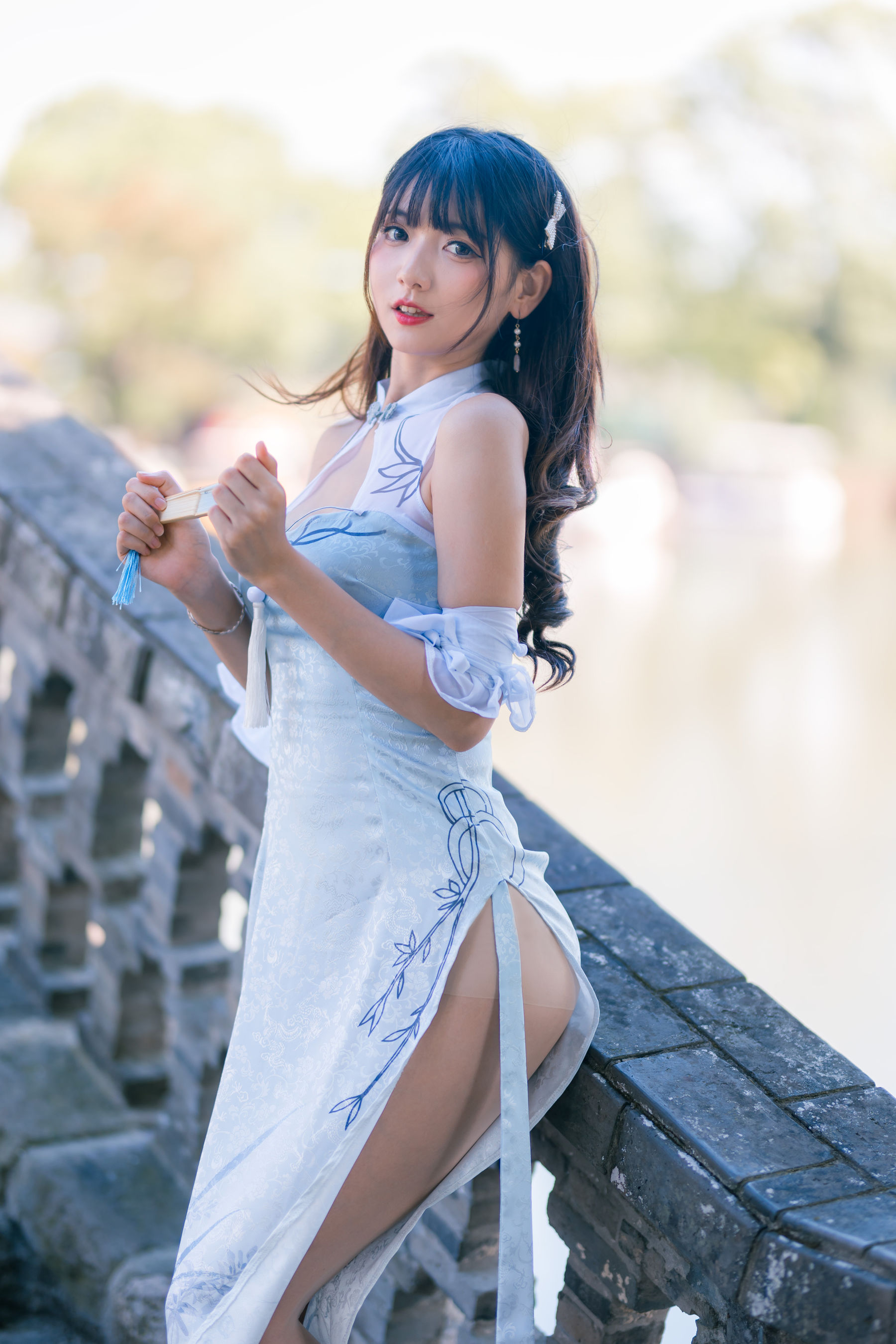 可爱妹子陆卿卿kyokyo – 蓝色旗袍 Cosplay-第6张