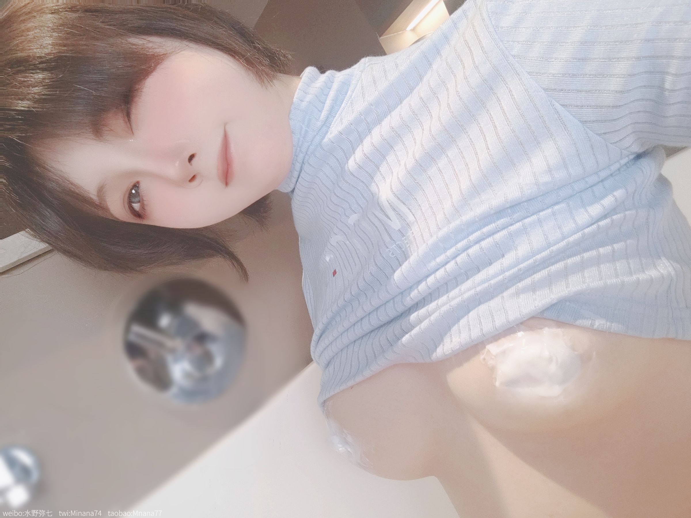 动漫博主名濑弥七 – 浴缸限定 Cosplay-第1张