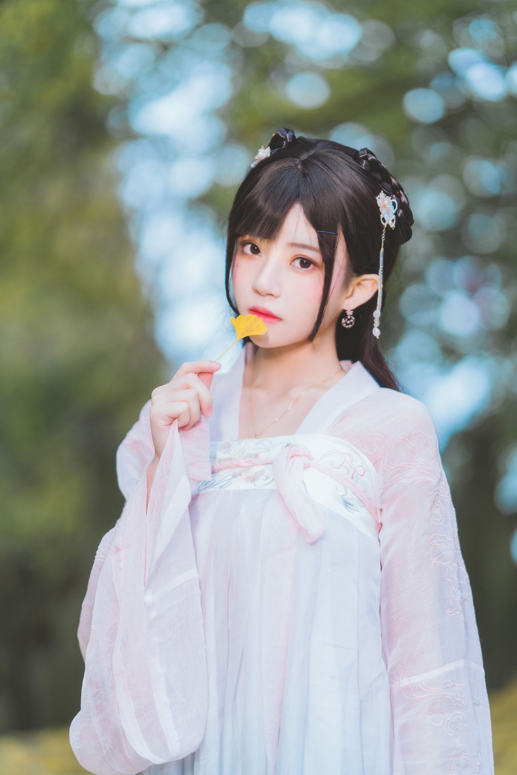 桜桃喵 – 温柔之汉服银杏 Cosplay-第5张