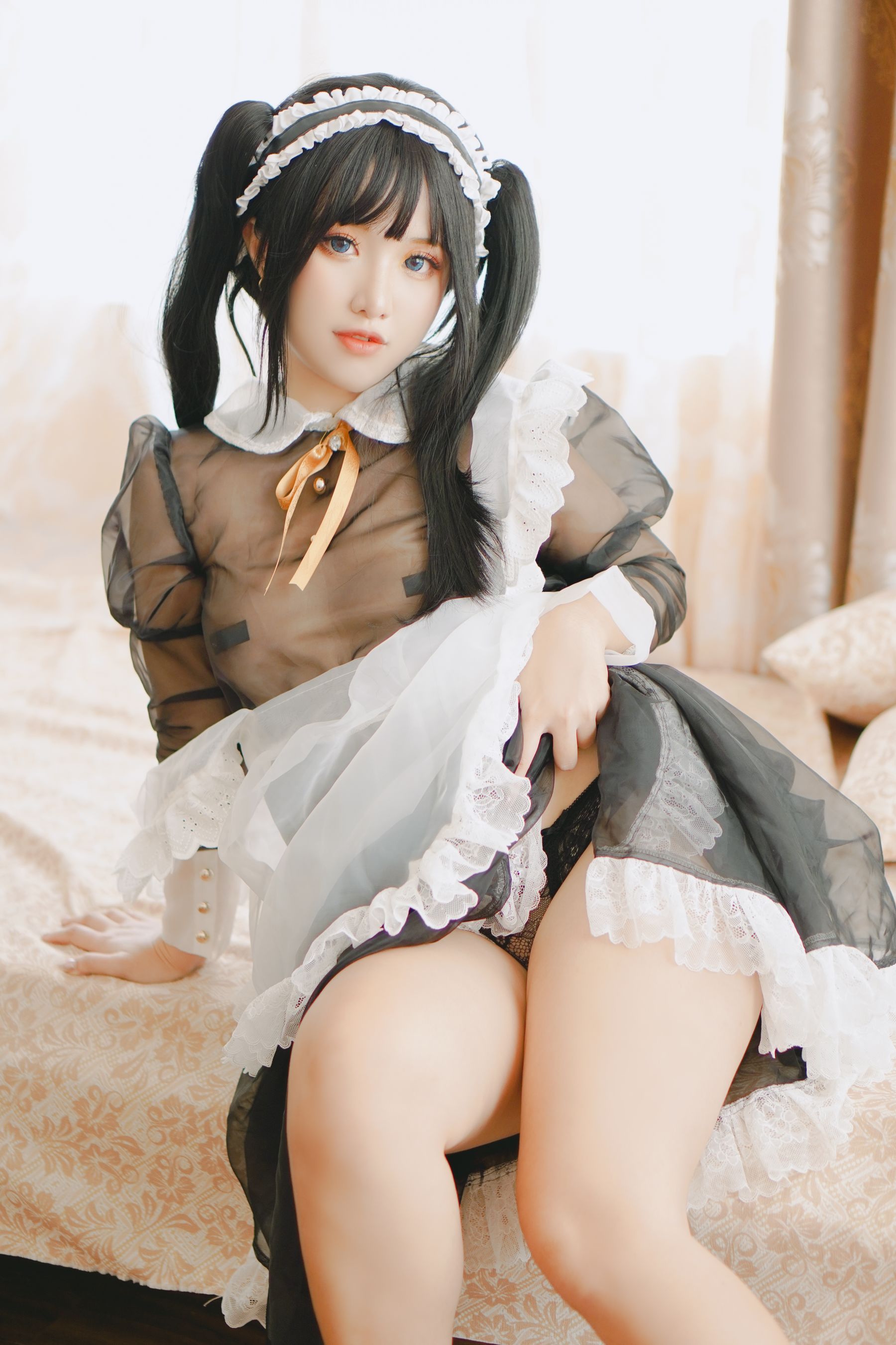 Chono Black – Transparent Maid Cosplay-第5张