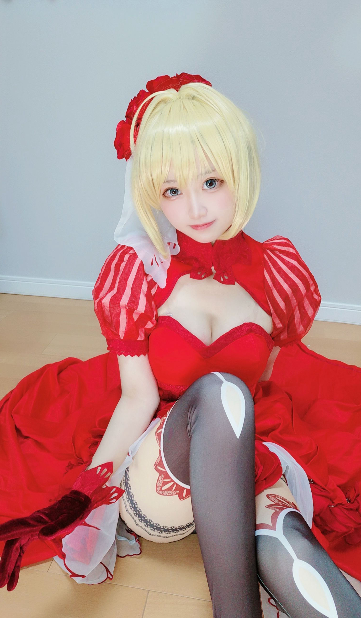 千阳(ちよ) – 尼禄红礼服 Cosplay-第8张