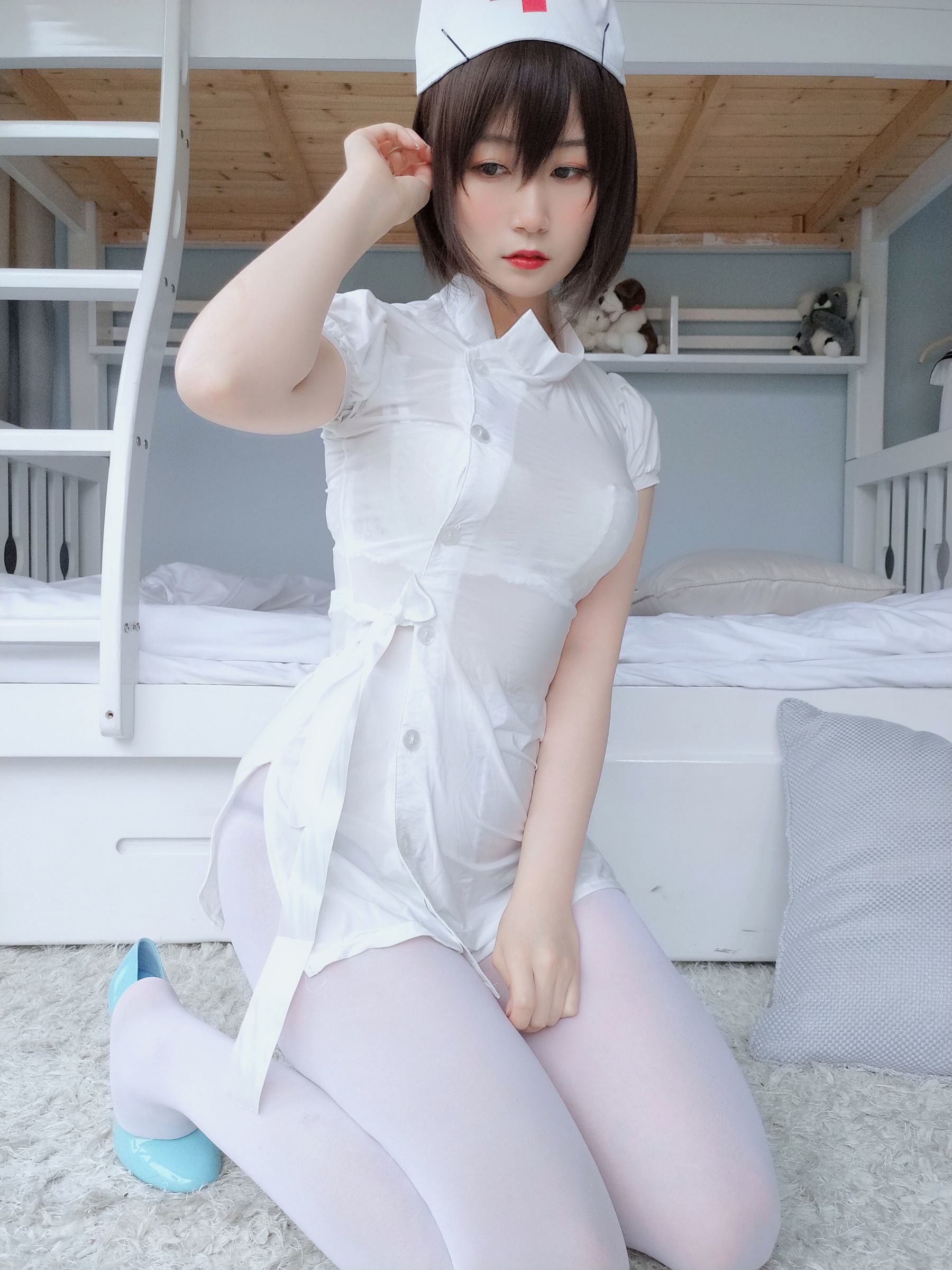 [萝莉COS] 白银 – 白丝小护士 Cosplay-第5张
