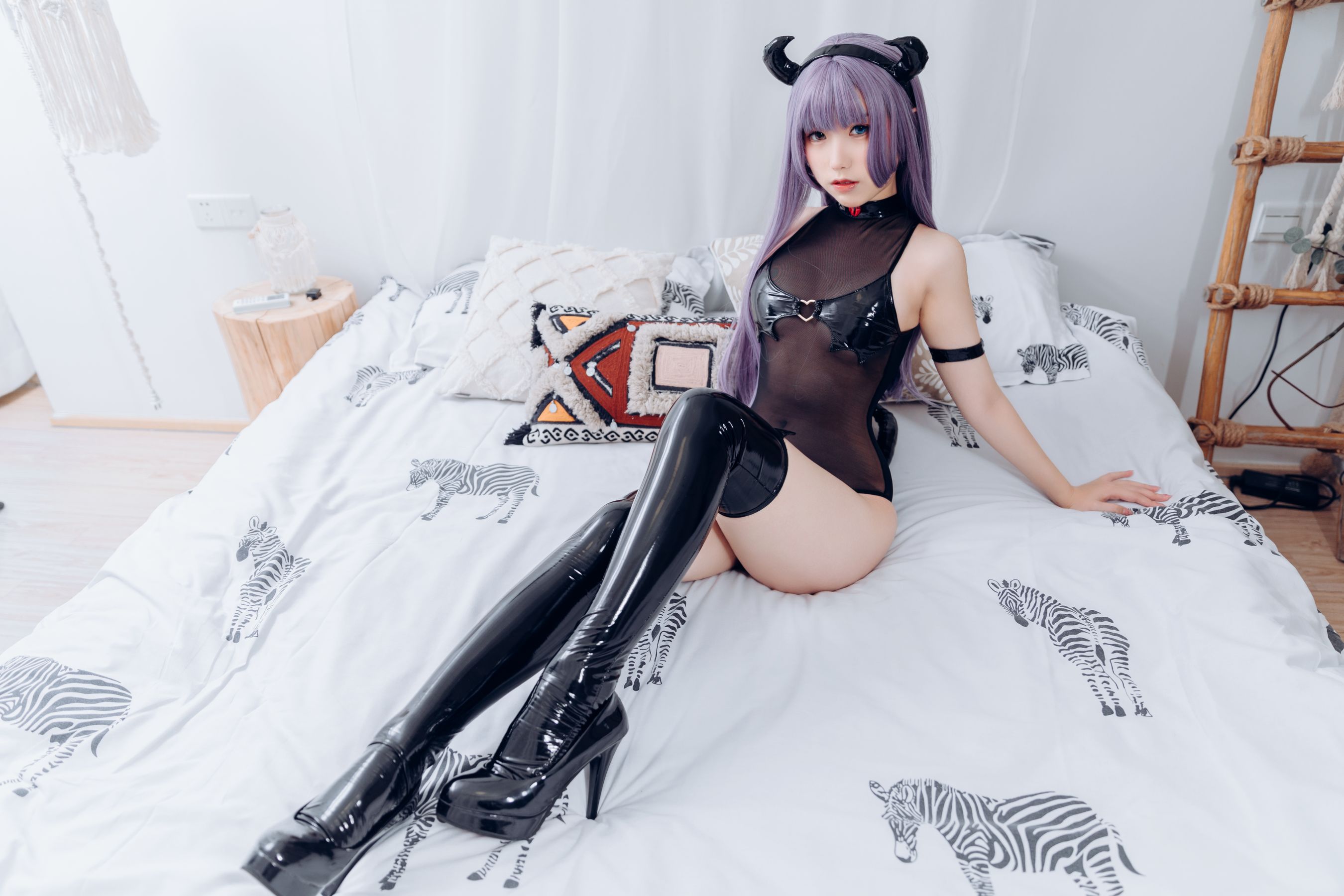 芋圆侑子SJ_ – 紫发魅魔 Cosplay-第1张
