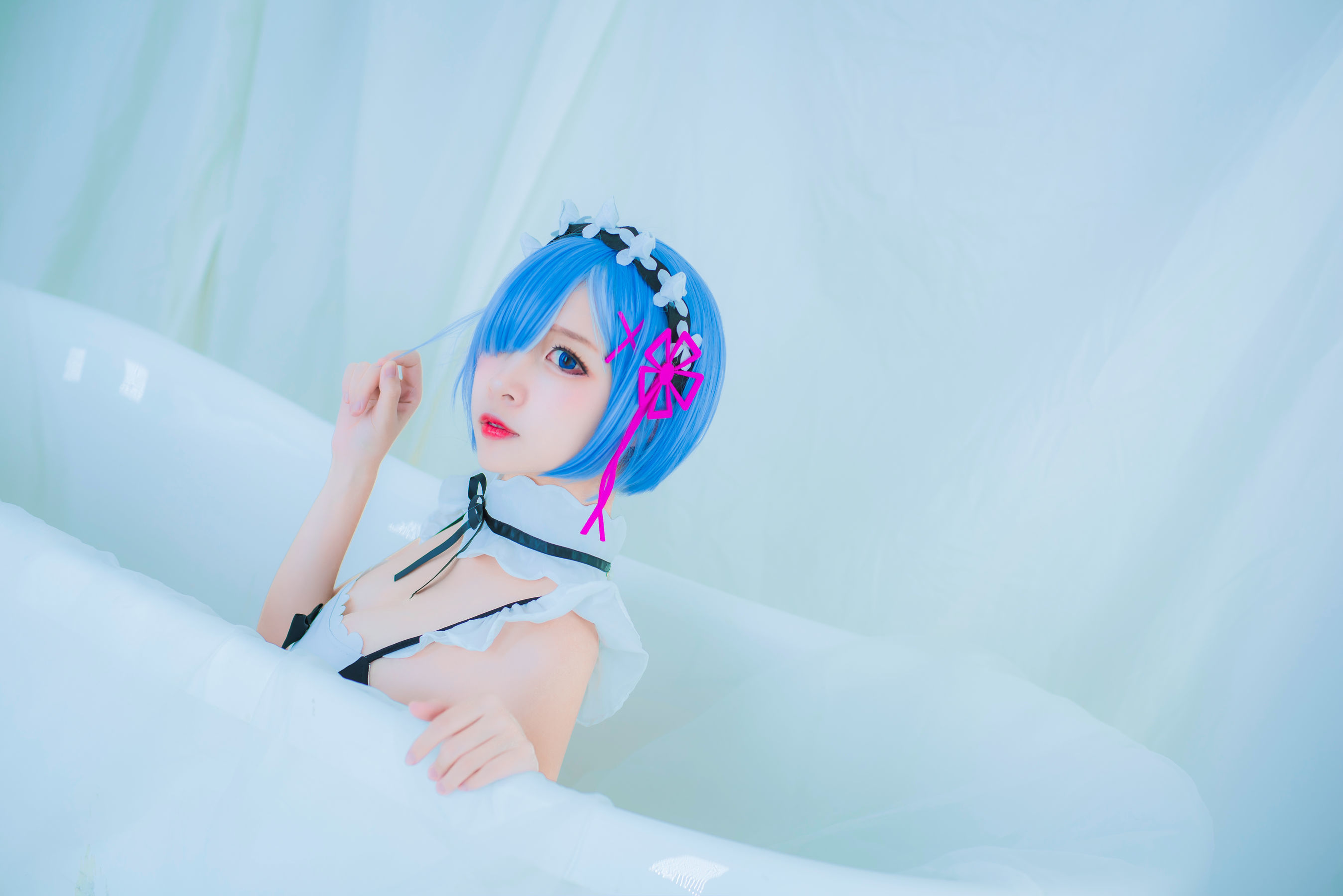 人气Coser二佐Nisa 蕾姆泳装 Cosplay-第6张