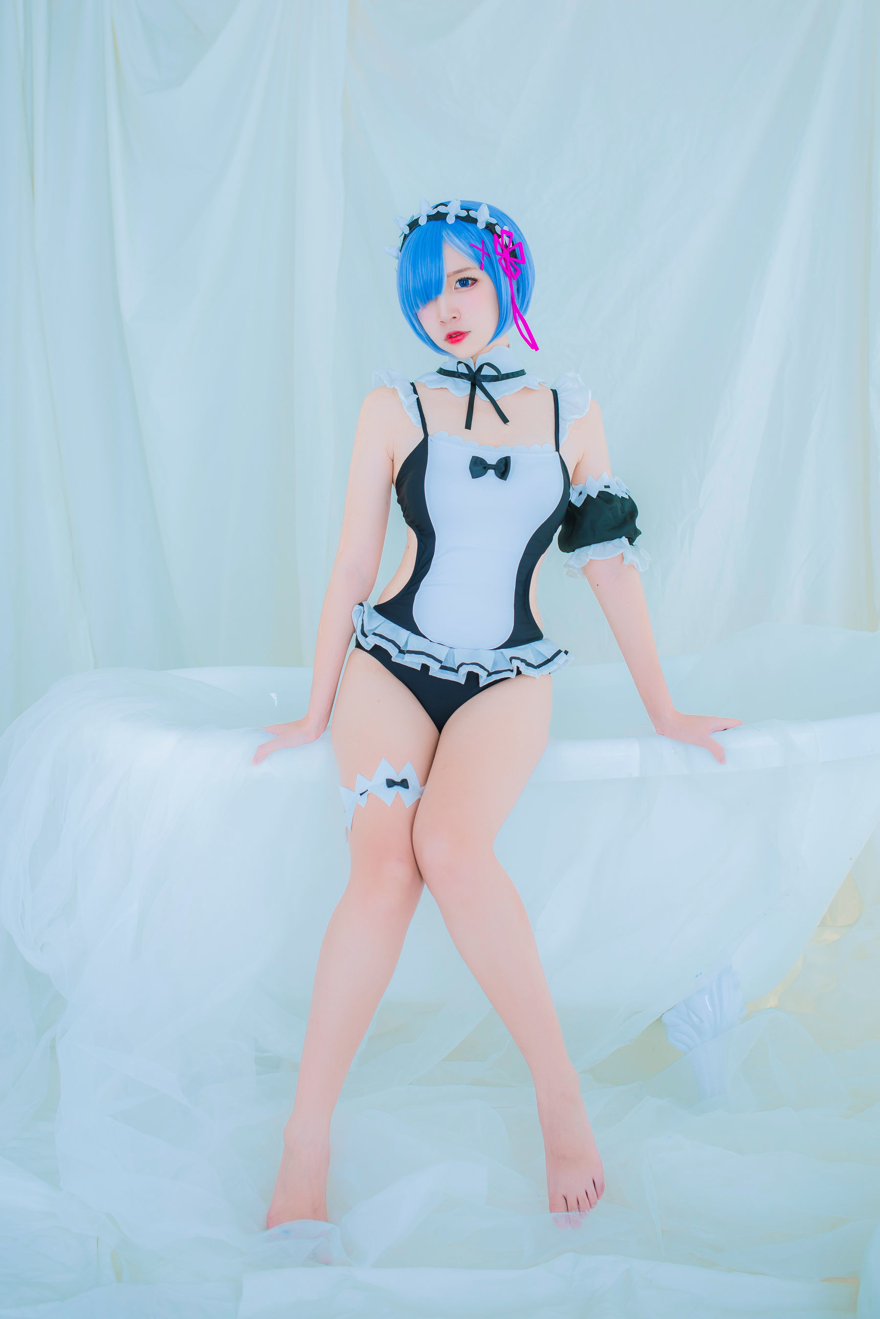 人气Coser二佐Nisa 蕾姆泳装 Cosplay-第32张