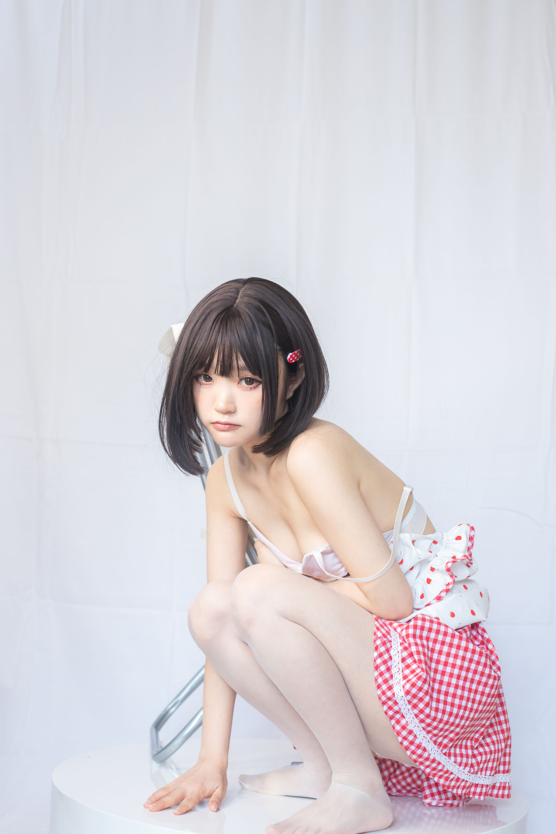 神沢永莉 – 粉色格子裙 Cosplay-第1张
