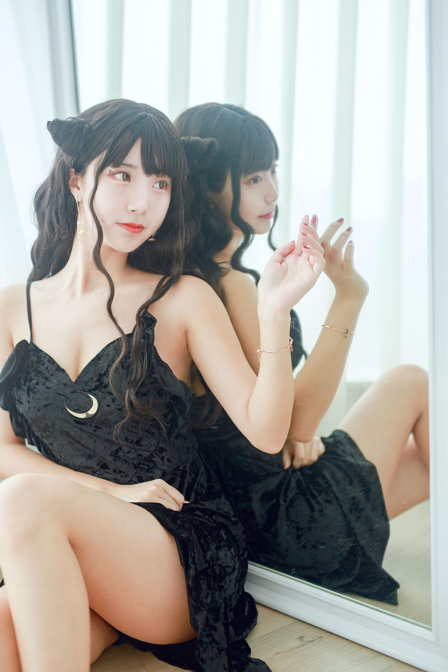 [萝莉COS] 黑川 – 小恶魔黑裙子 Cosplay-第5张