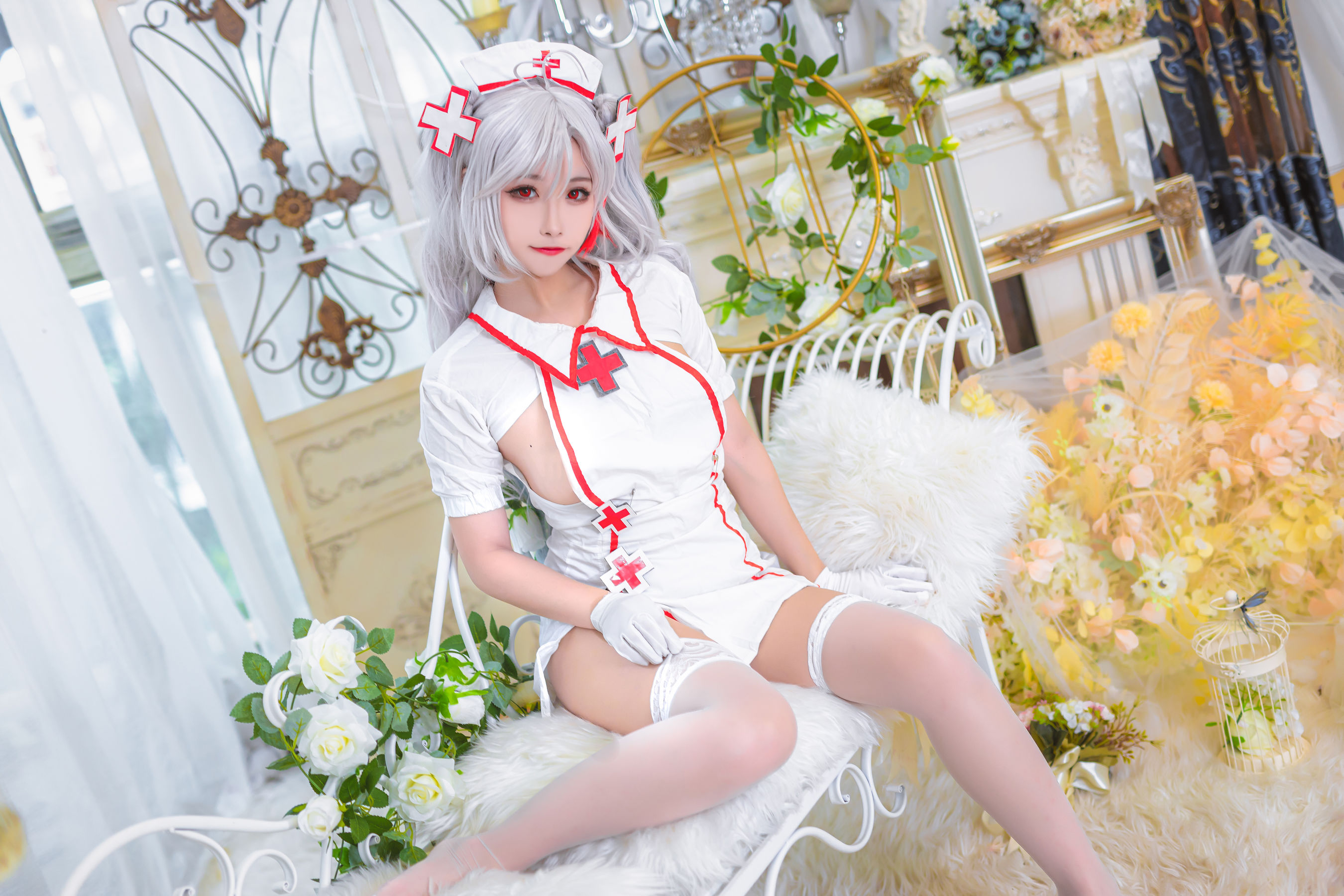 微博妹子Momoko葵葵 – 欧根之护士 Cosplay-第1张