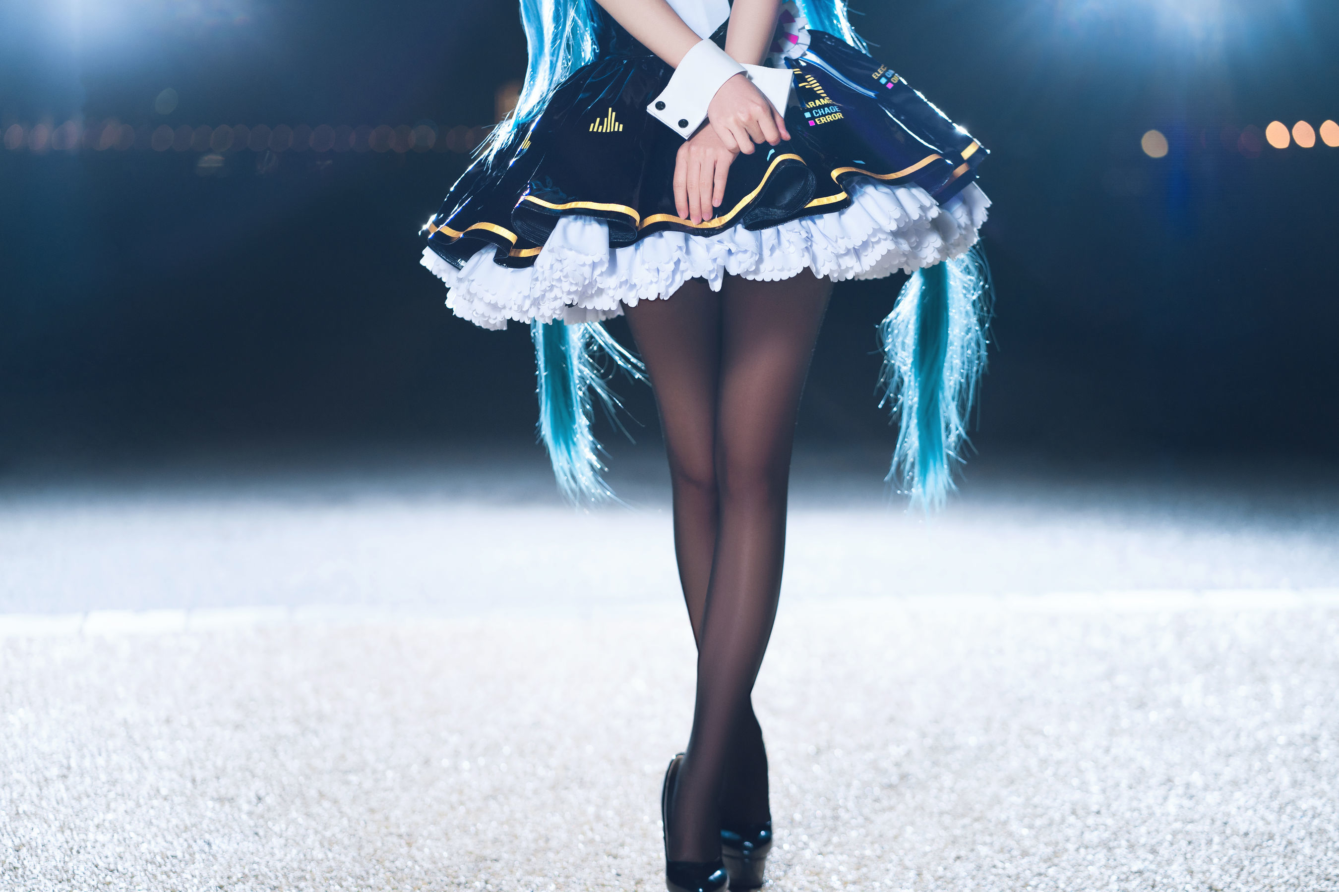 [萝莉COS] 面饼仙儿 – 初音Miku Cosplay-第5张