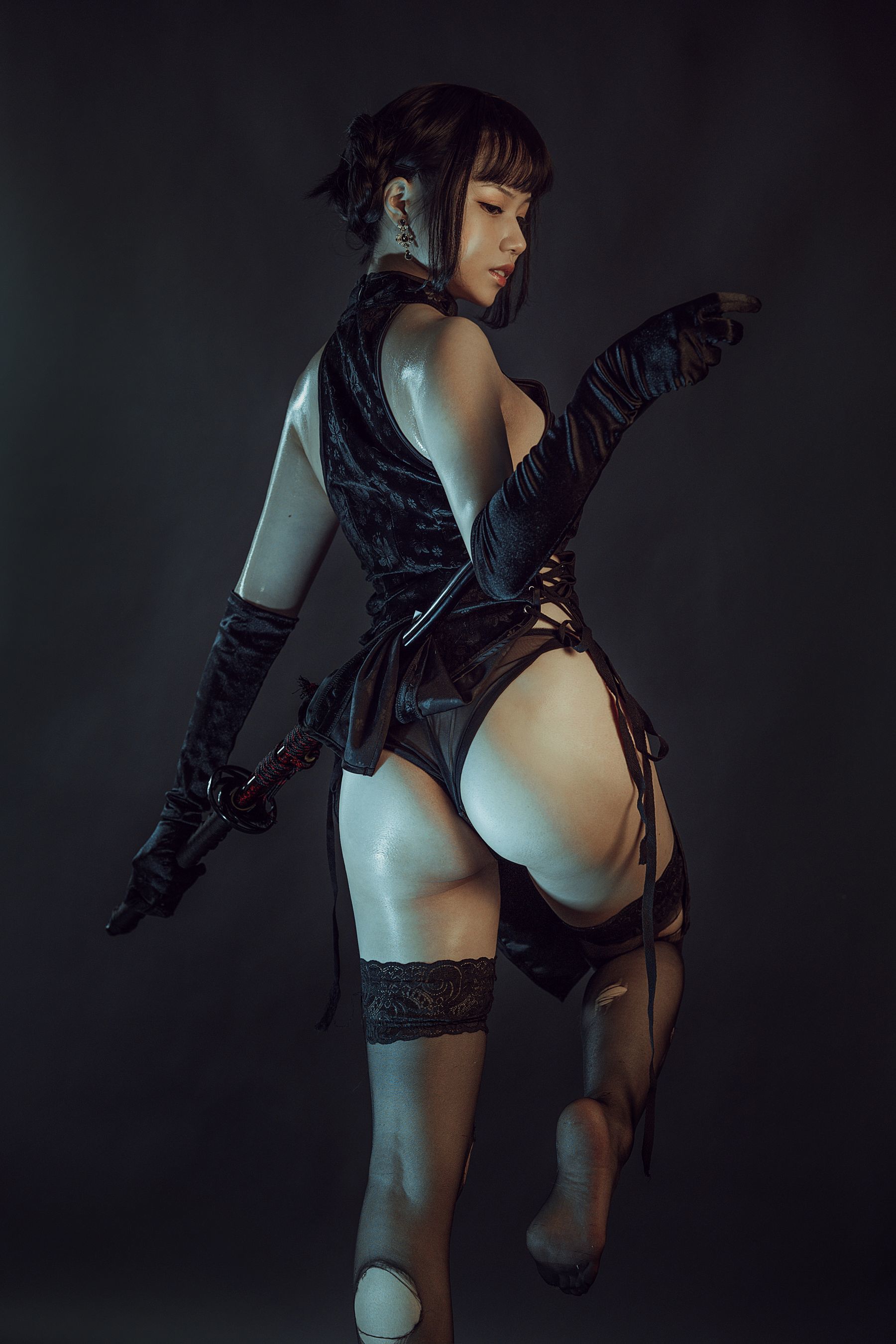 七月喵子 – 黑旗袍 Cosplay-第26张