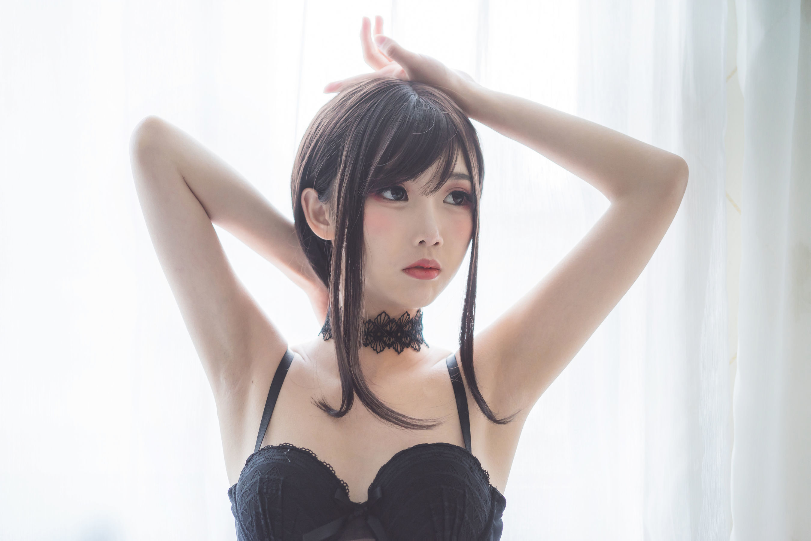[萝莉COS] 面饼仙儿 – 脑内少女 黑色束衣 Cosplay-第13张