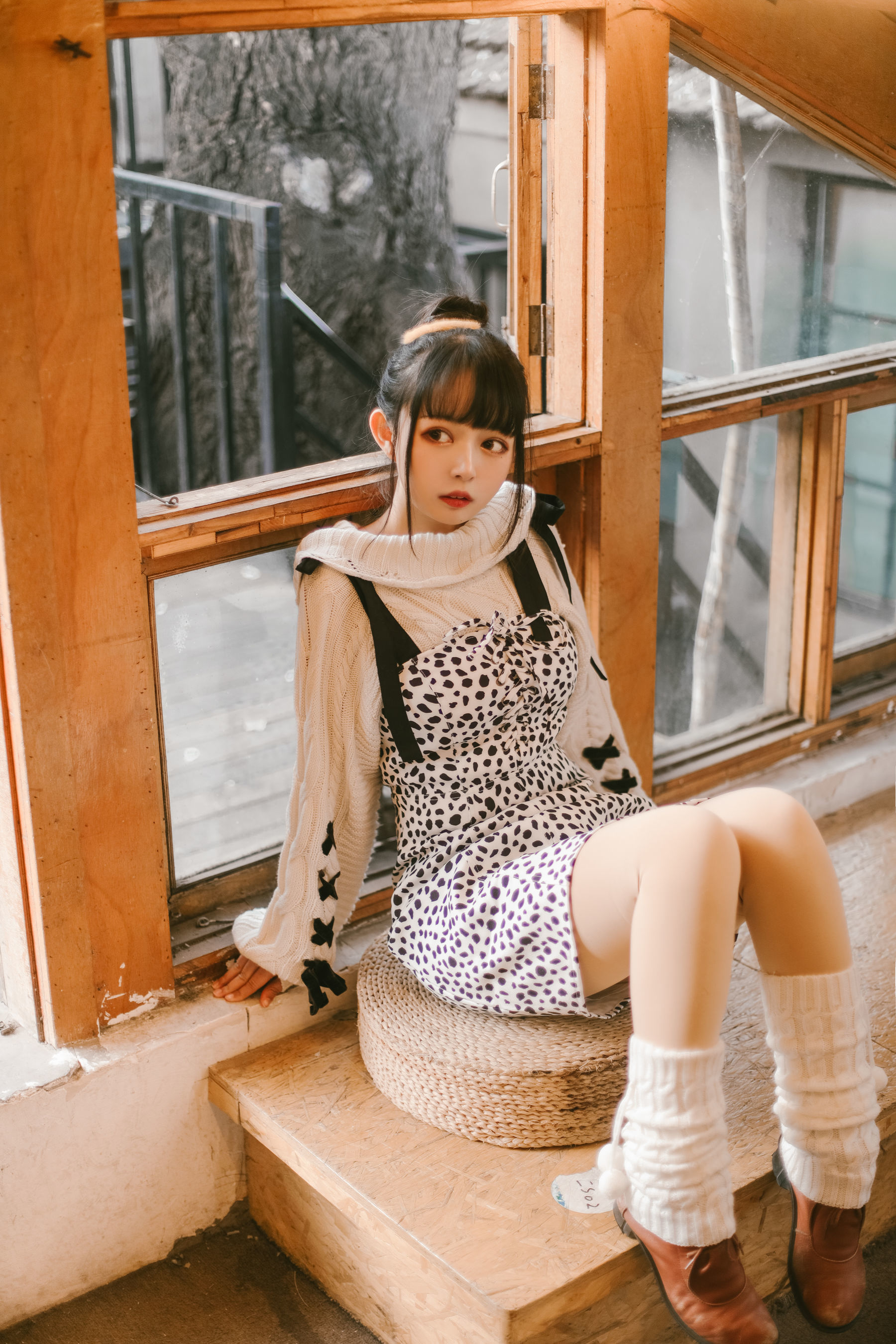 大眼萌妹黑猫猫OvO 少女心事 Cosplay-第1张