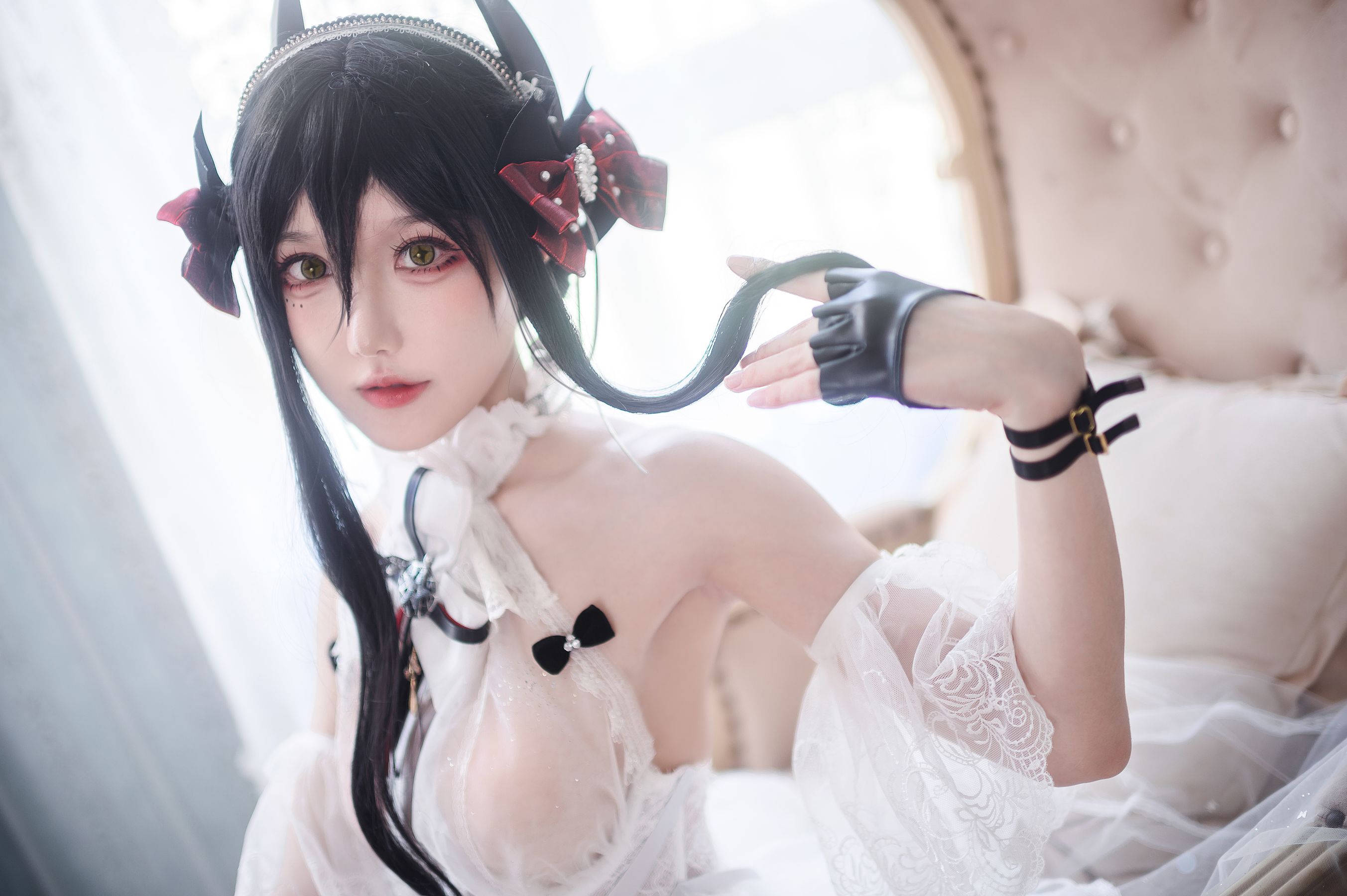 动漫博主阿包也是兔娘 – 明日方舟 伊内斯芭蕾 Cosplay-第1张