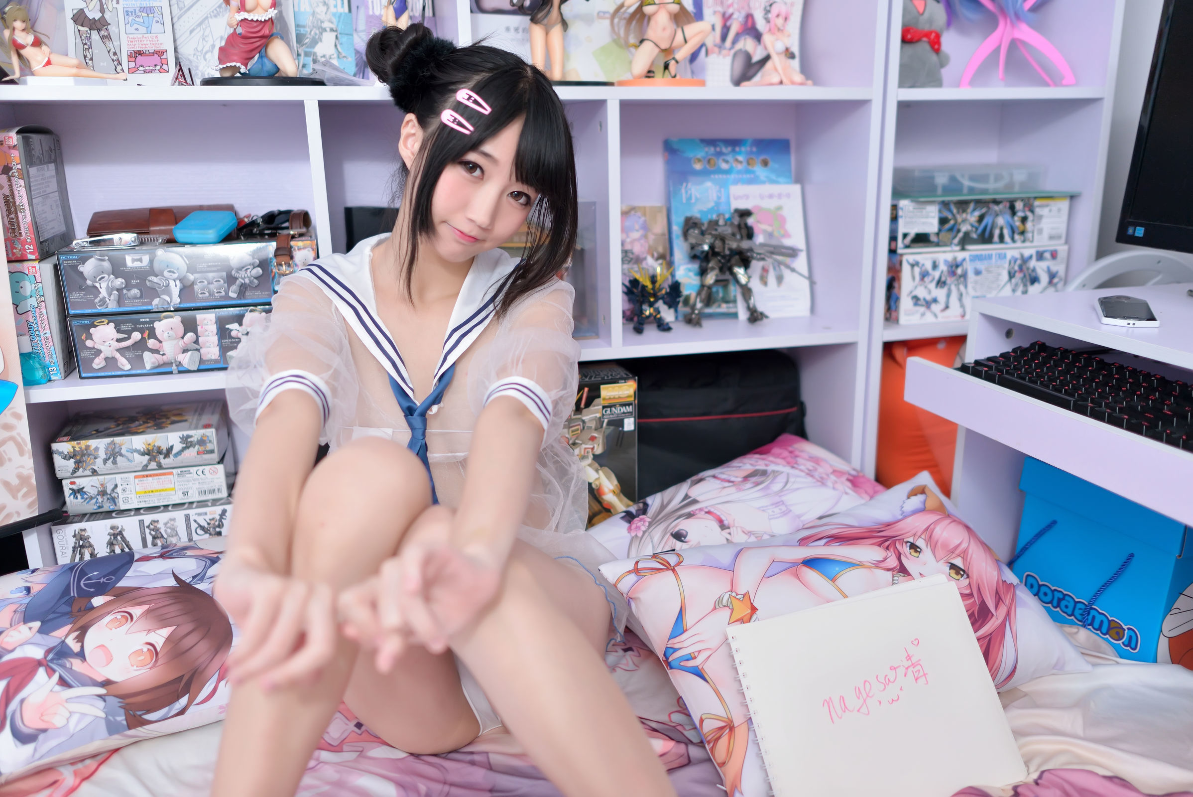 [萝莉COS] Nagesa魔物女本 透视水手服+丁字裤 Cosplay-第1张