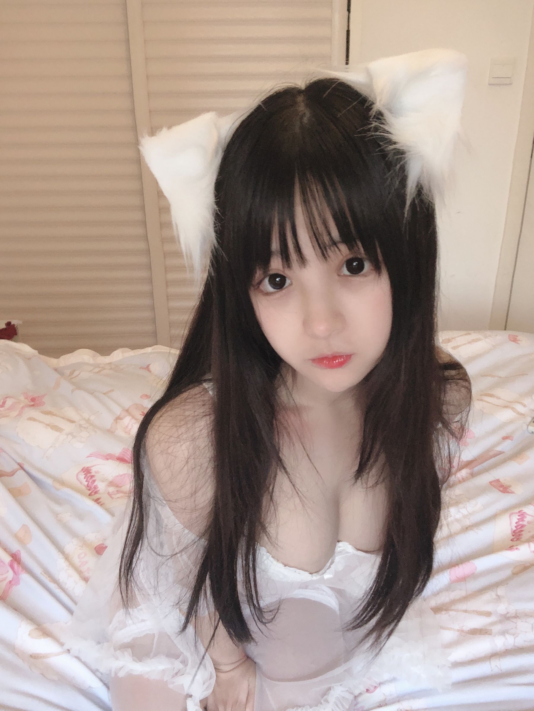 桜井宁宁 – 小白猫 蕾丝内衣 Cosplay-第2张